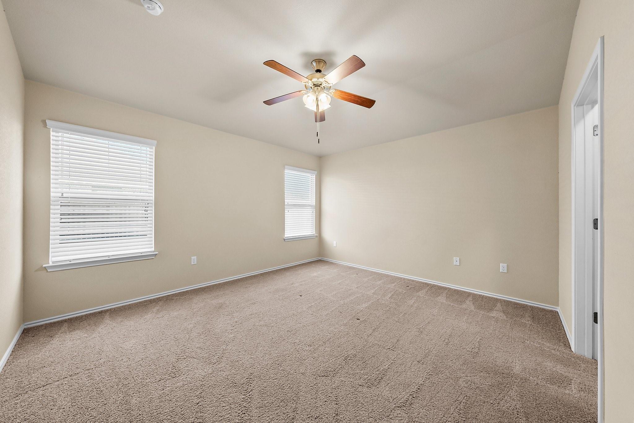 15210 Walcott Dr Property Photo 13