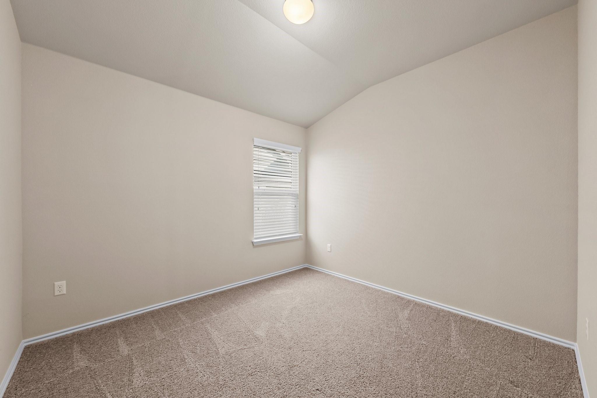 15210 Walcott Dr Property Photo 21