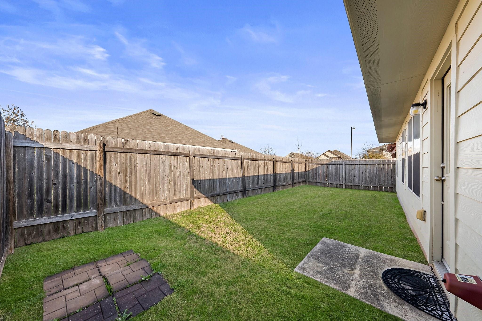 15210 Walcott Dr Property Photo 25