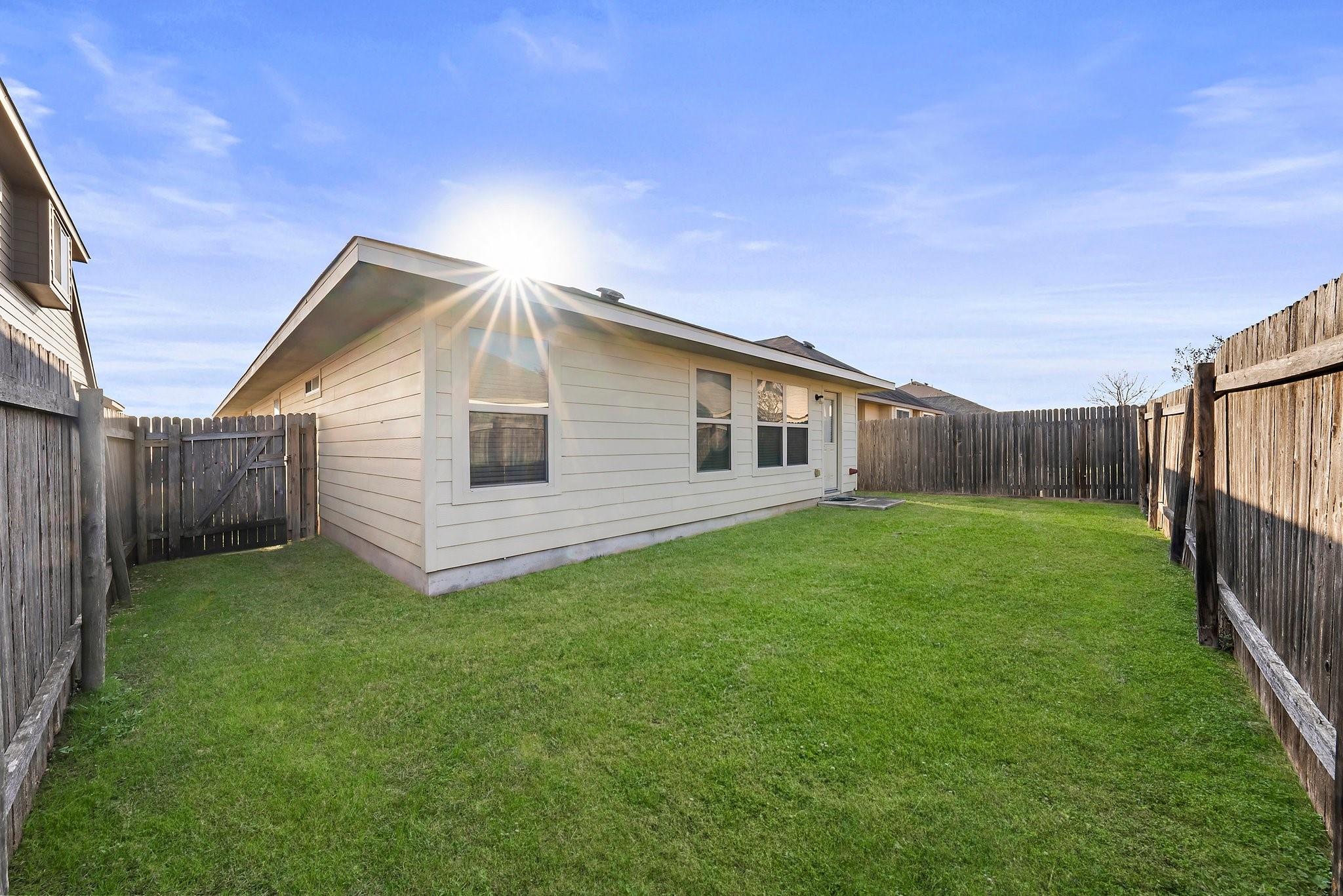 15210 Walcott Dr Property Photo 27