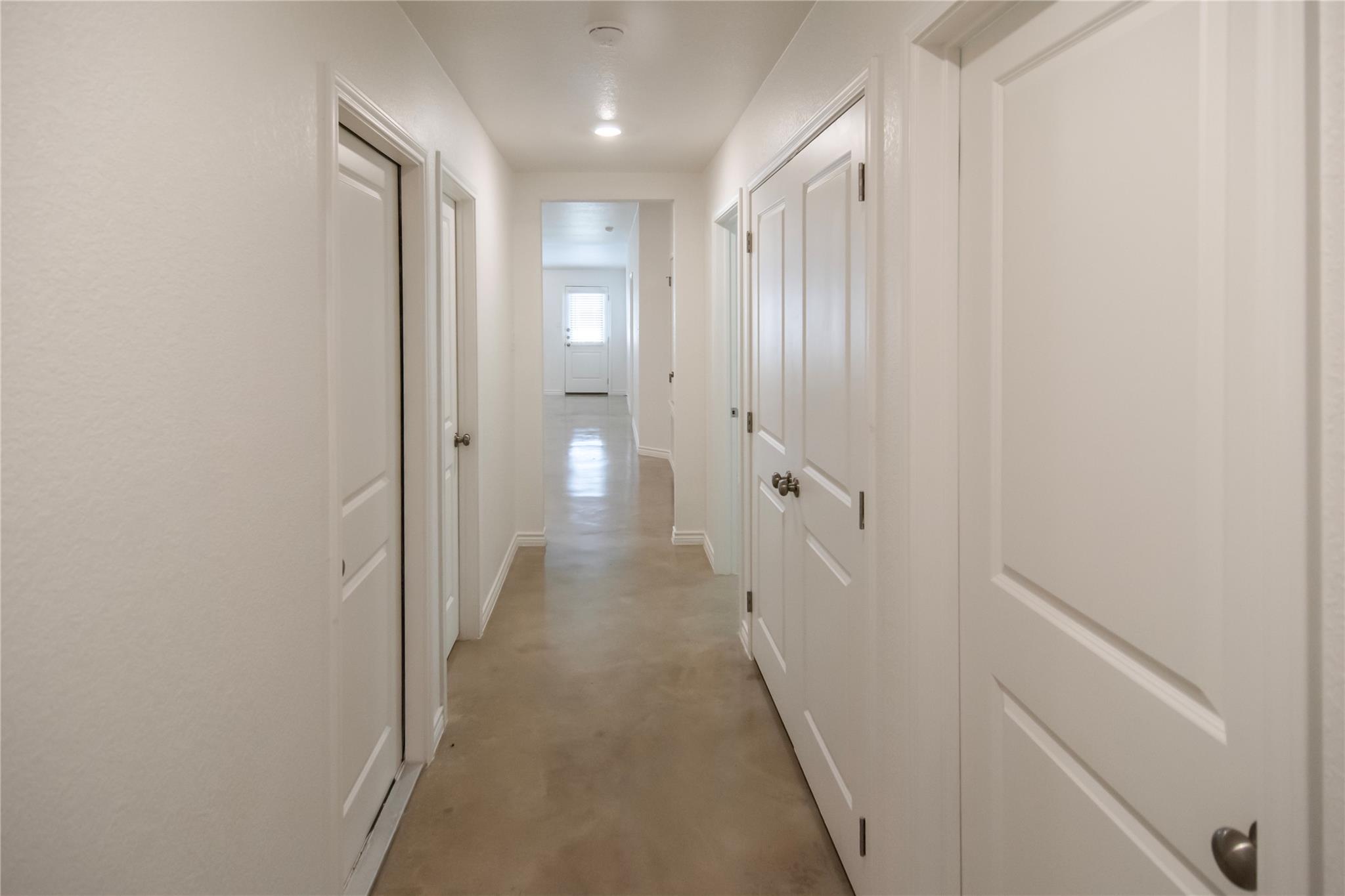 1261 Lehmann Dr #b Property Photo 3
