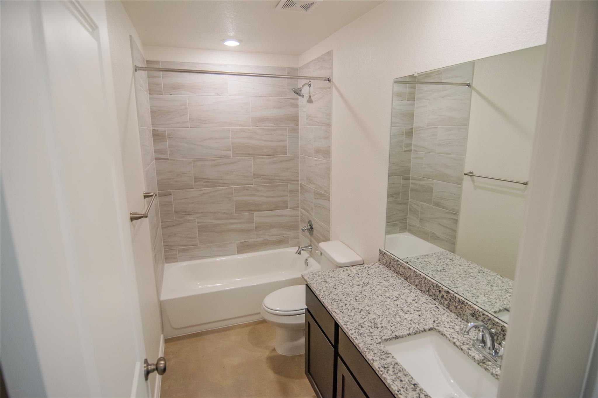 1261 Lehmann Dr #b Property Photo 13
