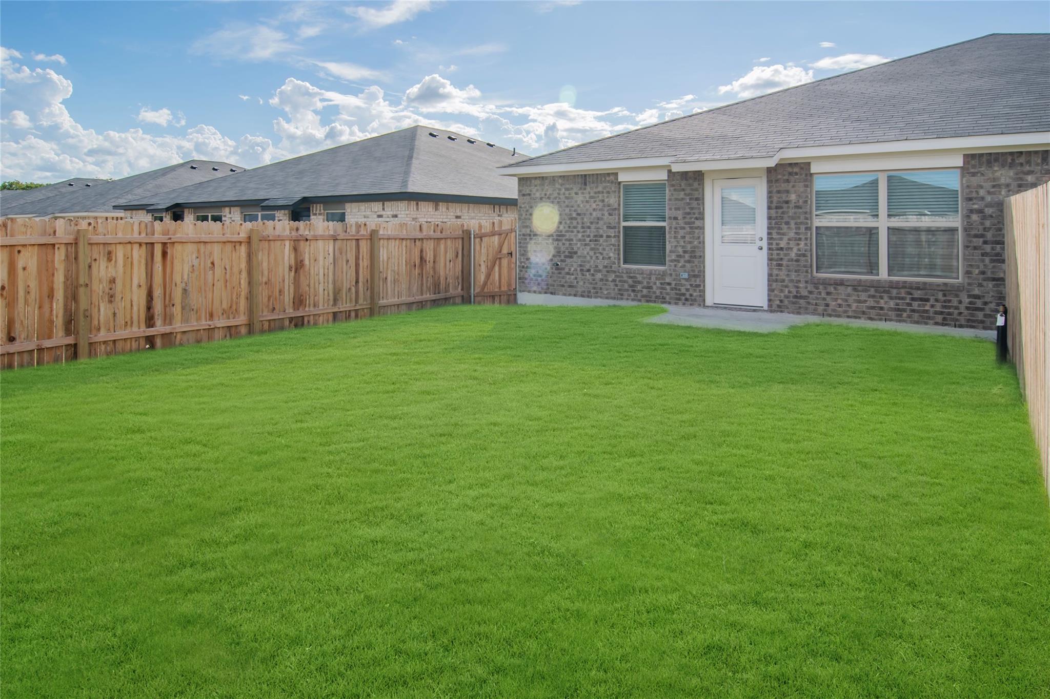 1261 Lehmann Dr #b Property Photo 17