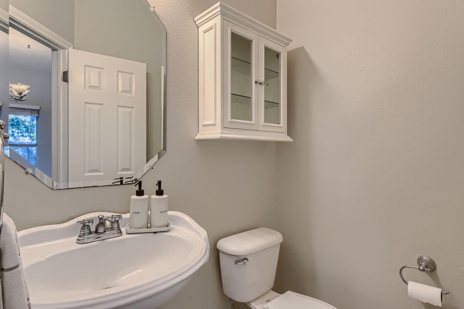 8300 Ganttcrest Dr Property Photo 25
