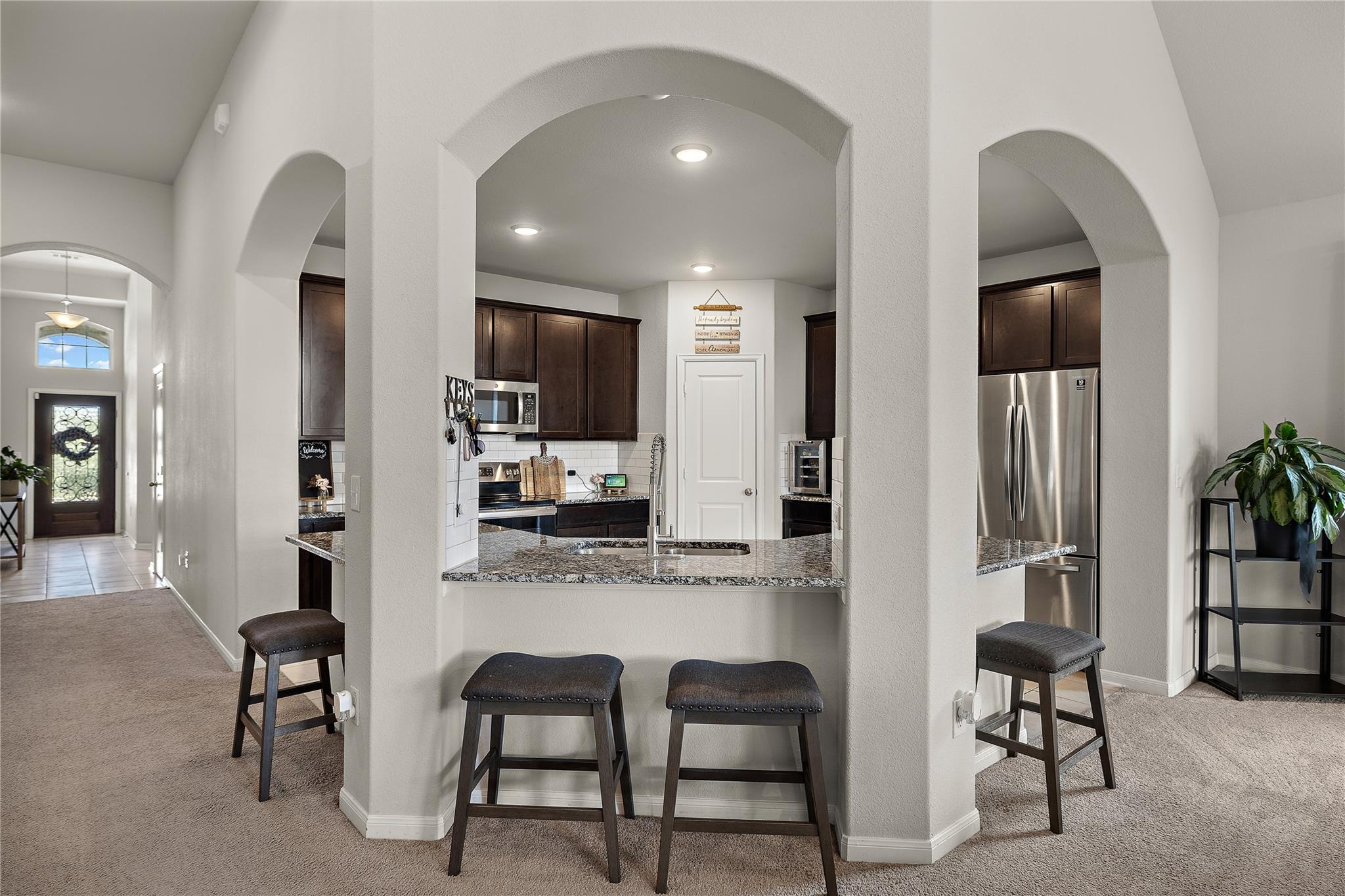 521 Hendelson Ln Property Photo 10