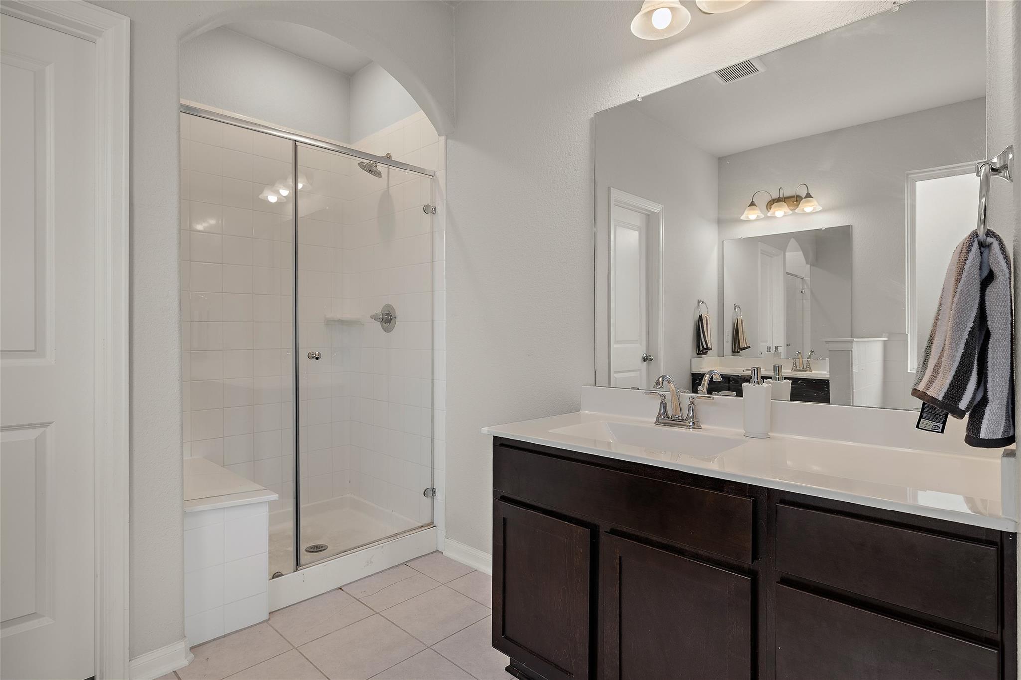 521 Hendelson Ln Property Photo 19