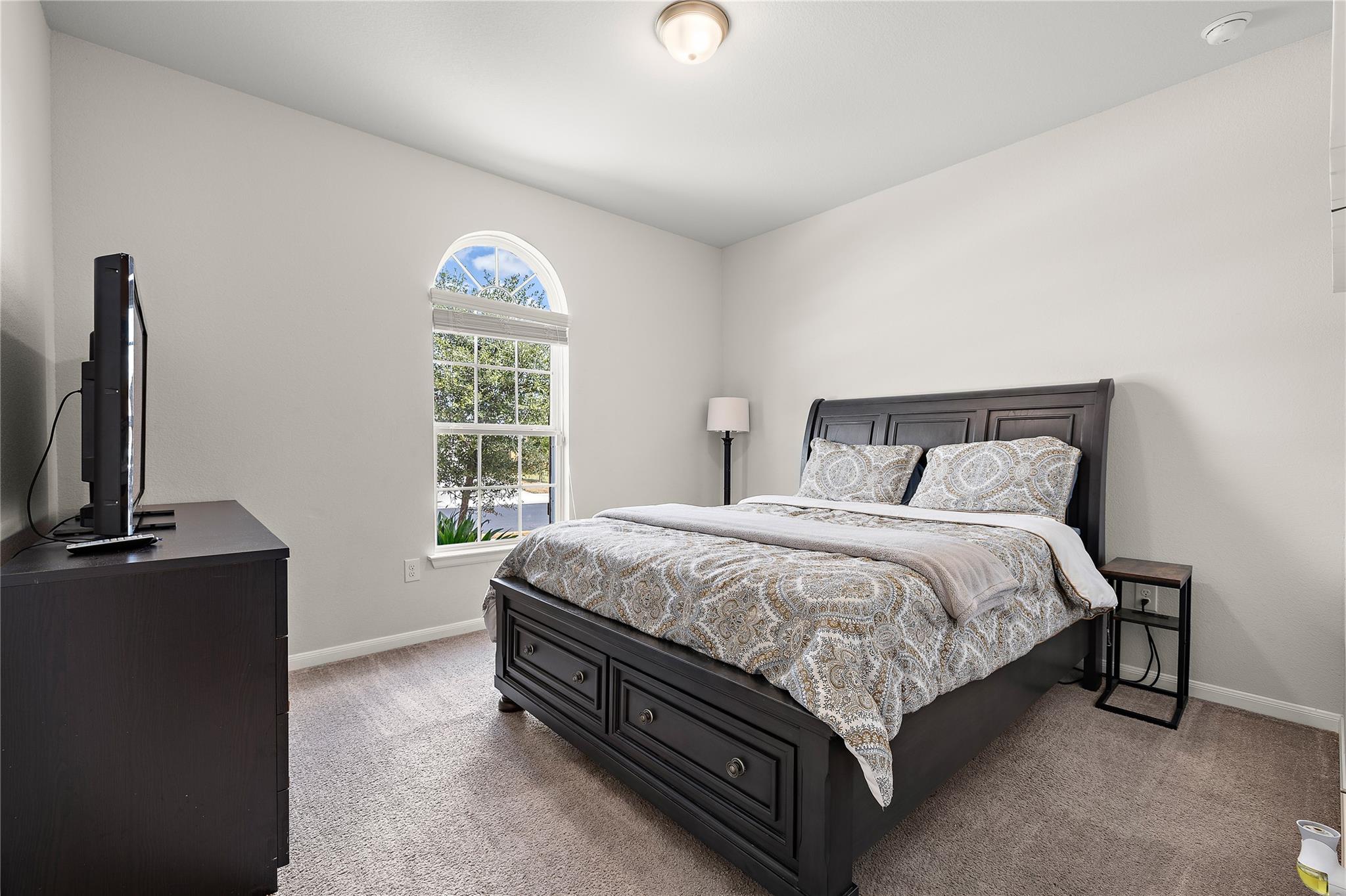 521 Hendelson Ln Property Photo 25