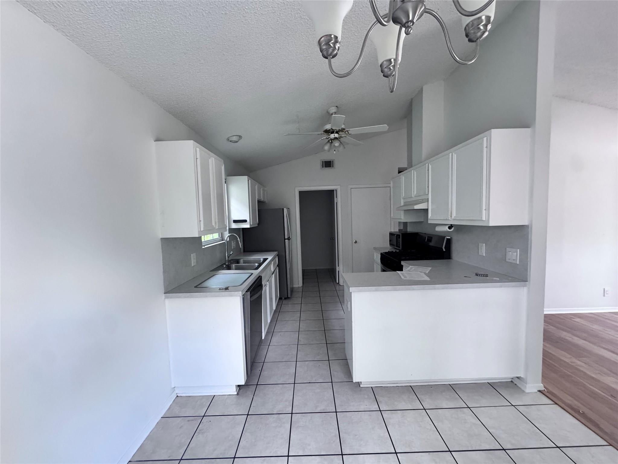 3709 Tom Green St #b Property Photo 3