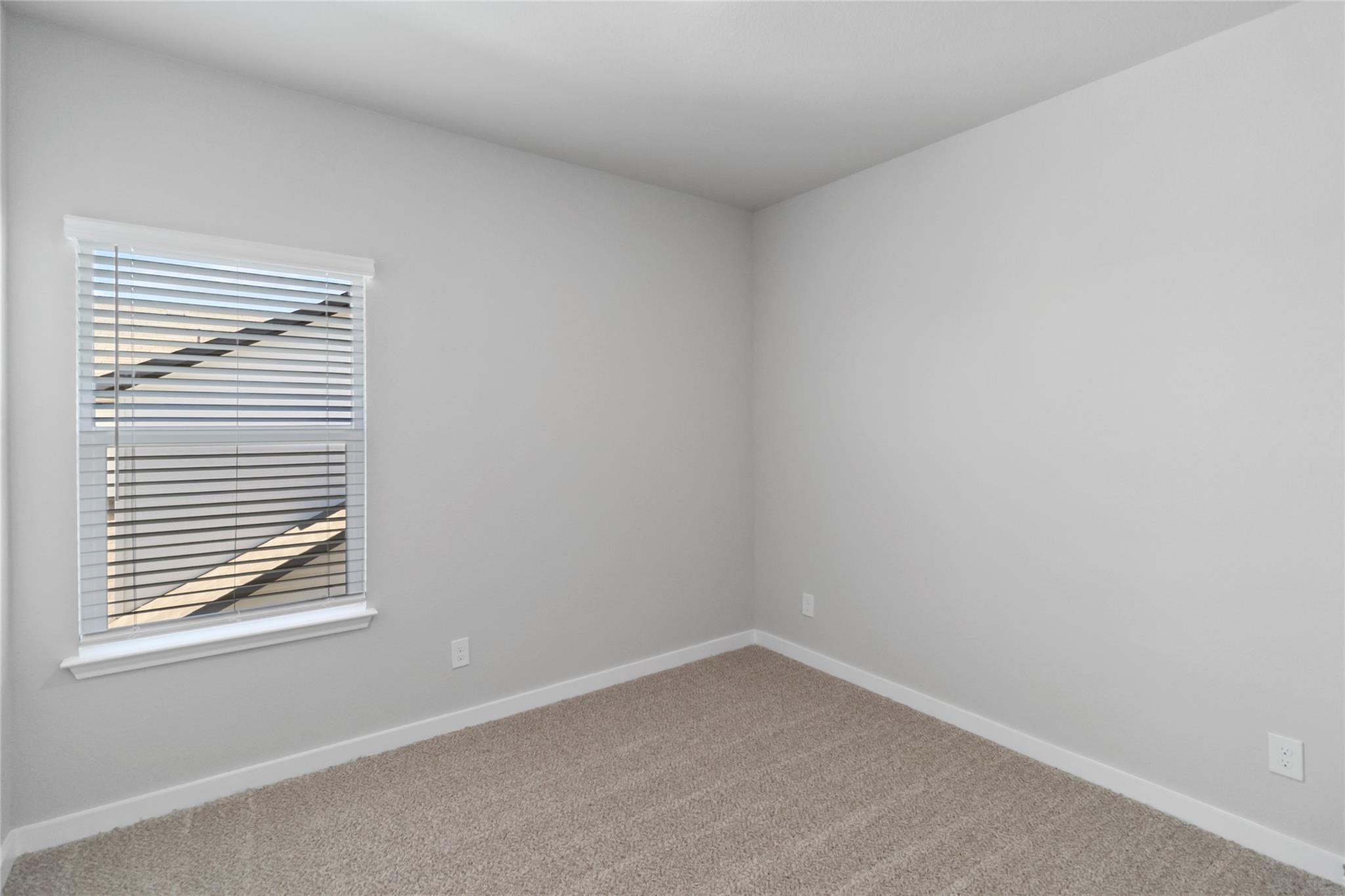 957 Staglin St Property Photo 25
