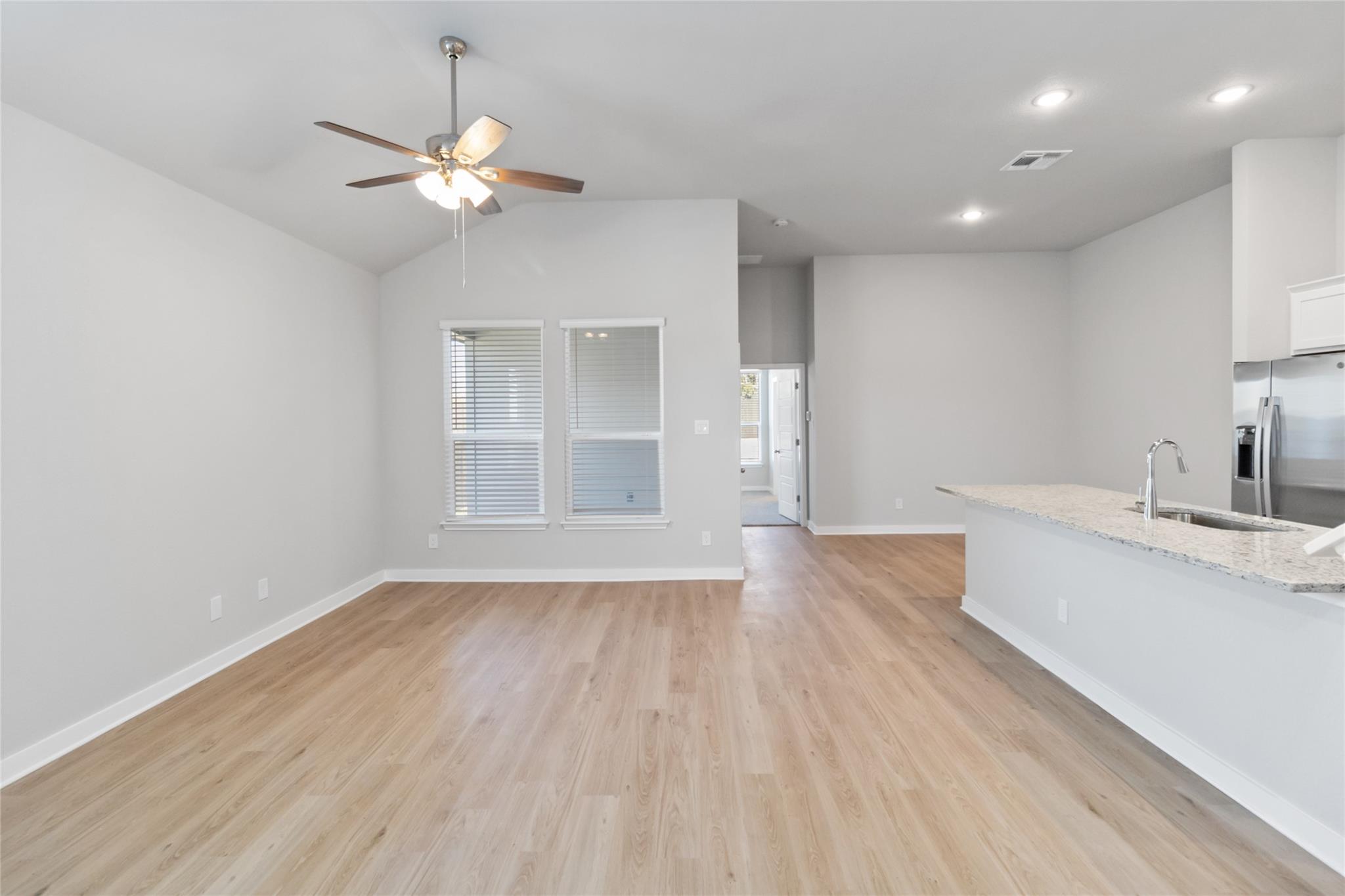 957 Staglin St Property Photo 29