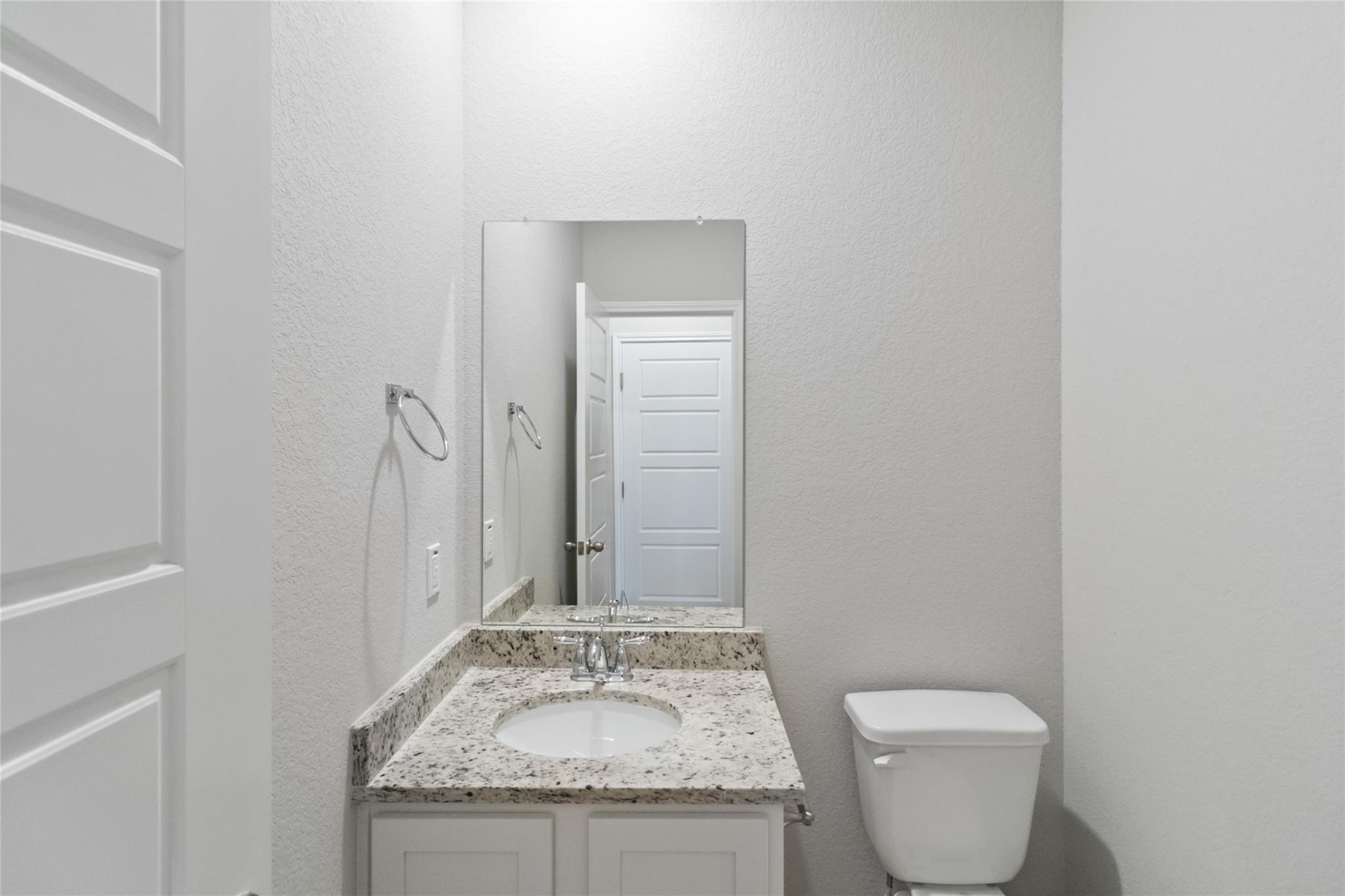 957 Staglin St Property Photo 34