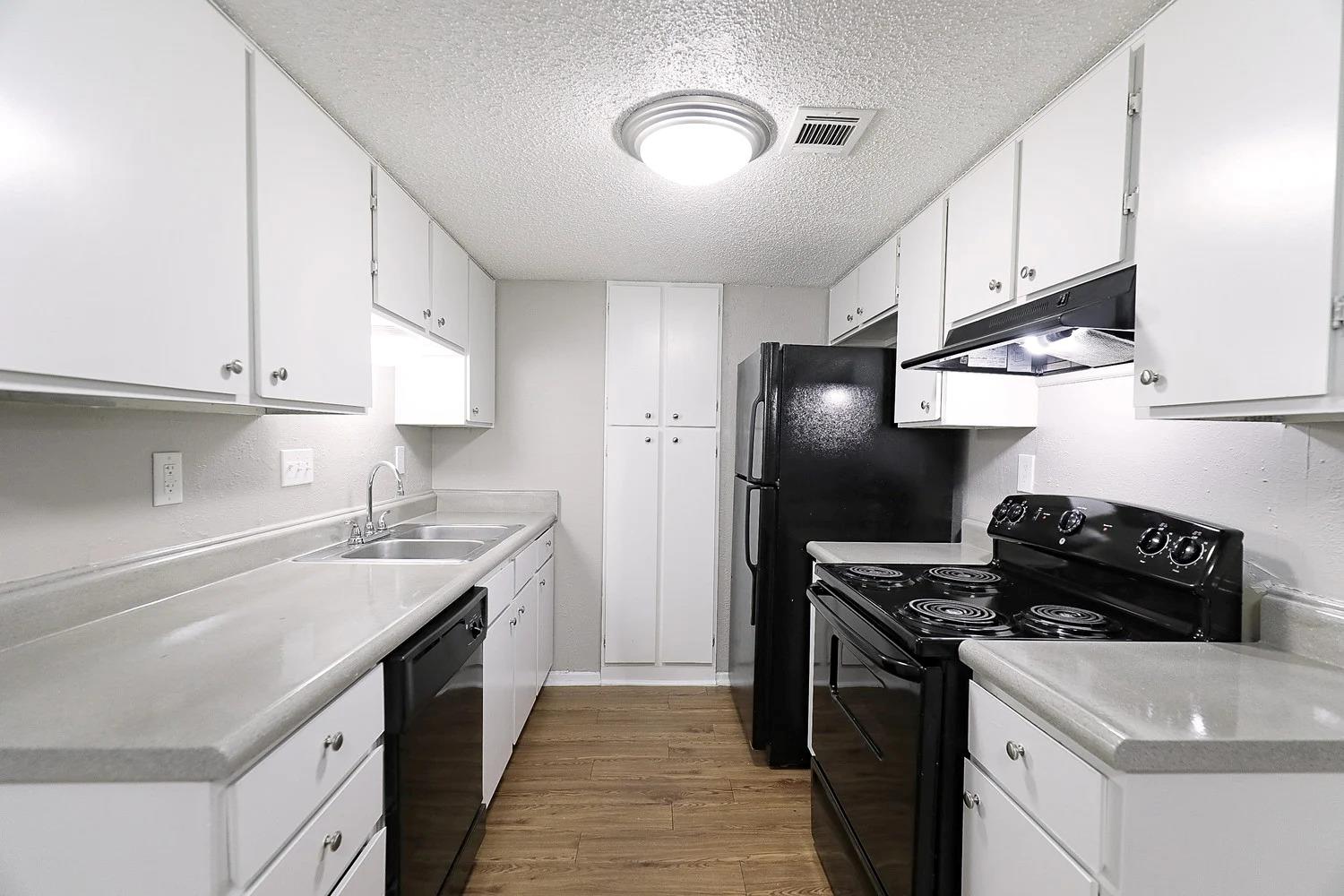 8100 N Mopac Expy #17-273 Property Photo 14