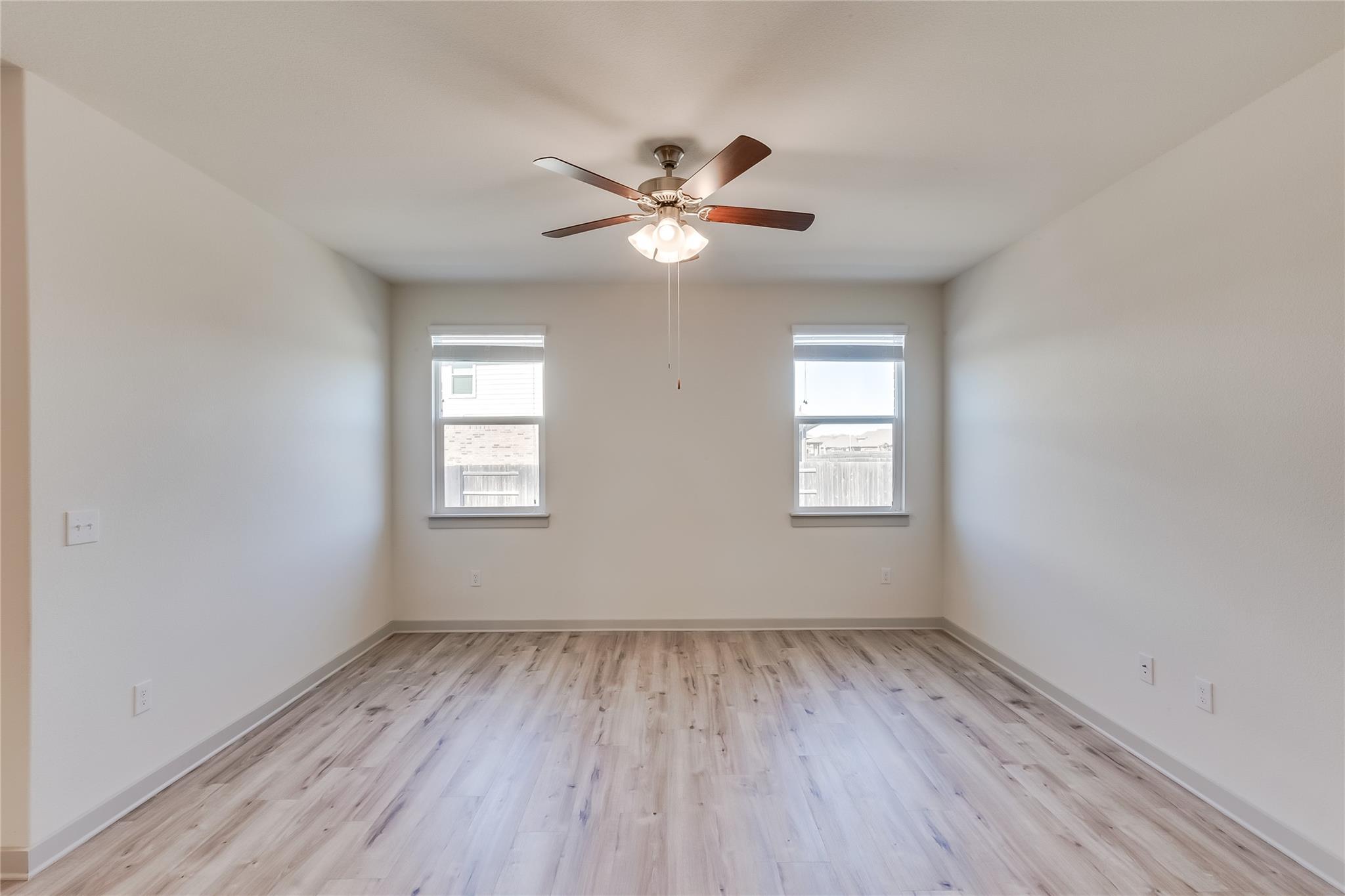 17304 Crownfield Path Property Photo 6