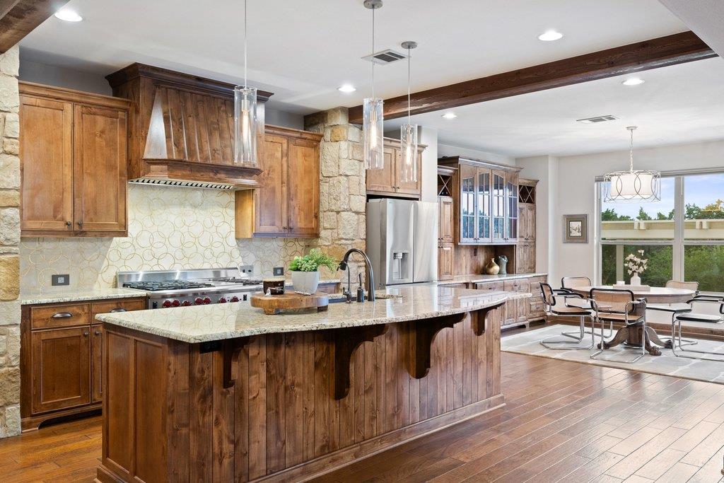 272 Whitney Woods Cir Property Photo 8