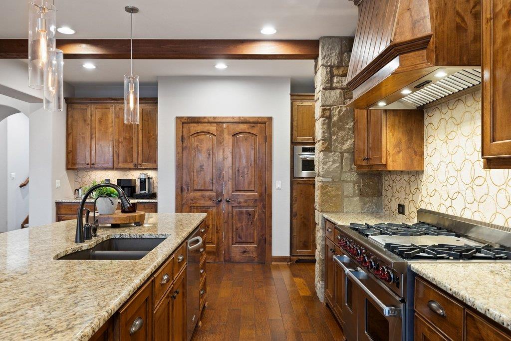 272 Whitney Woods Cir Property Photo 17