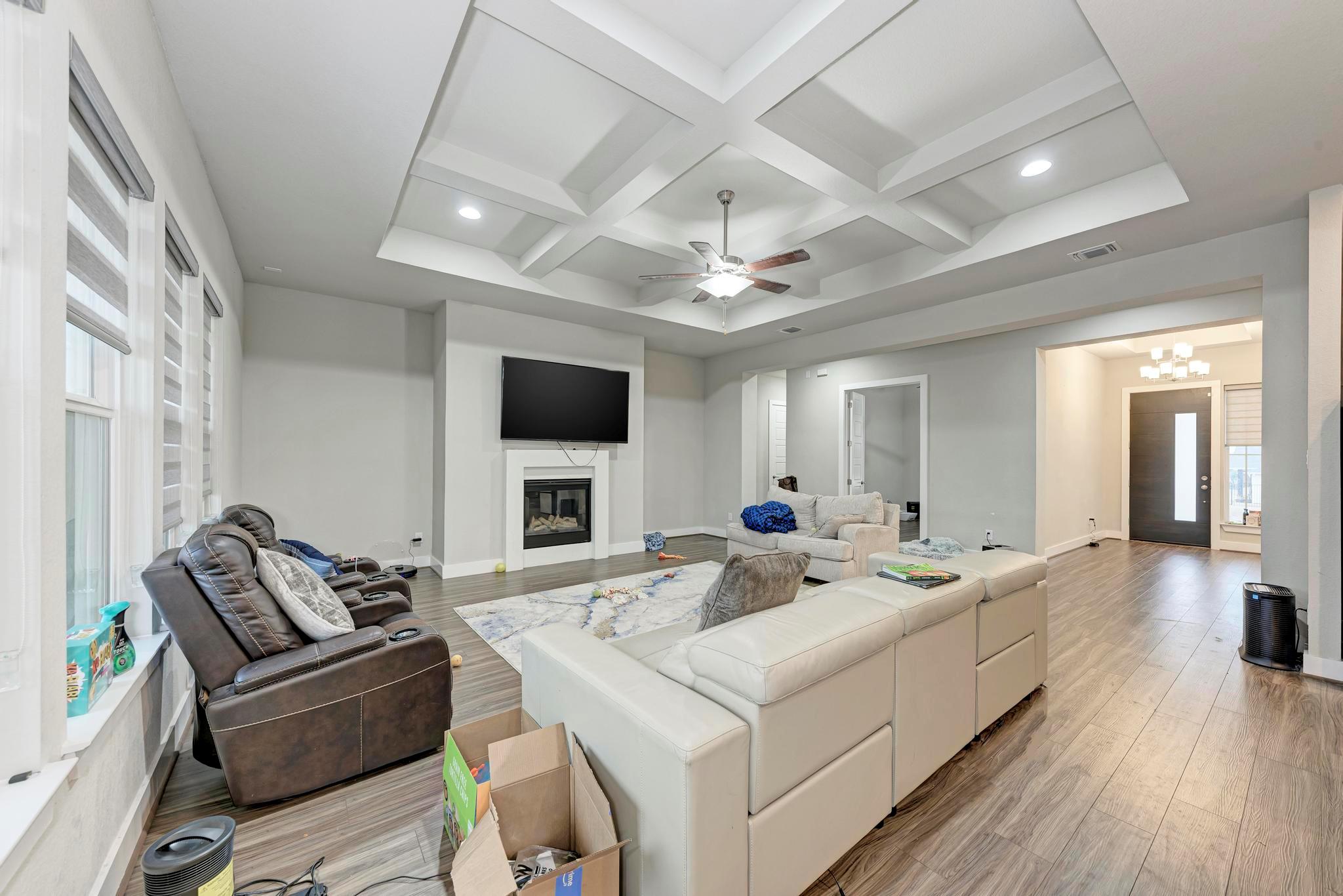 92 Sierra Mosca Trl Property Photo 12