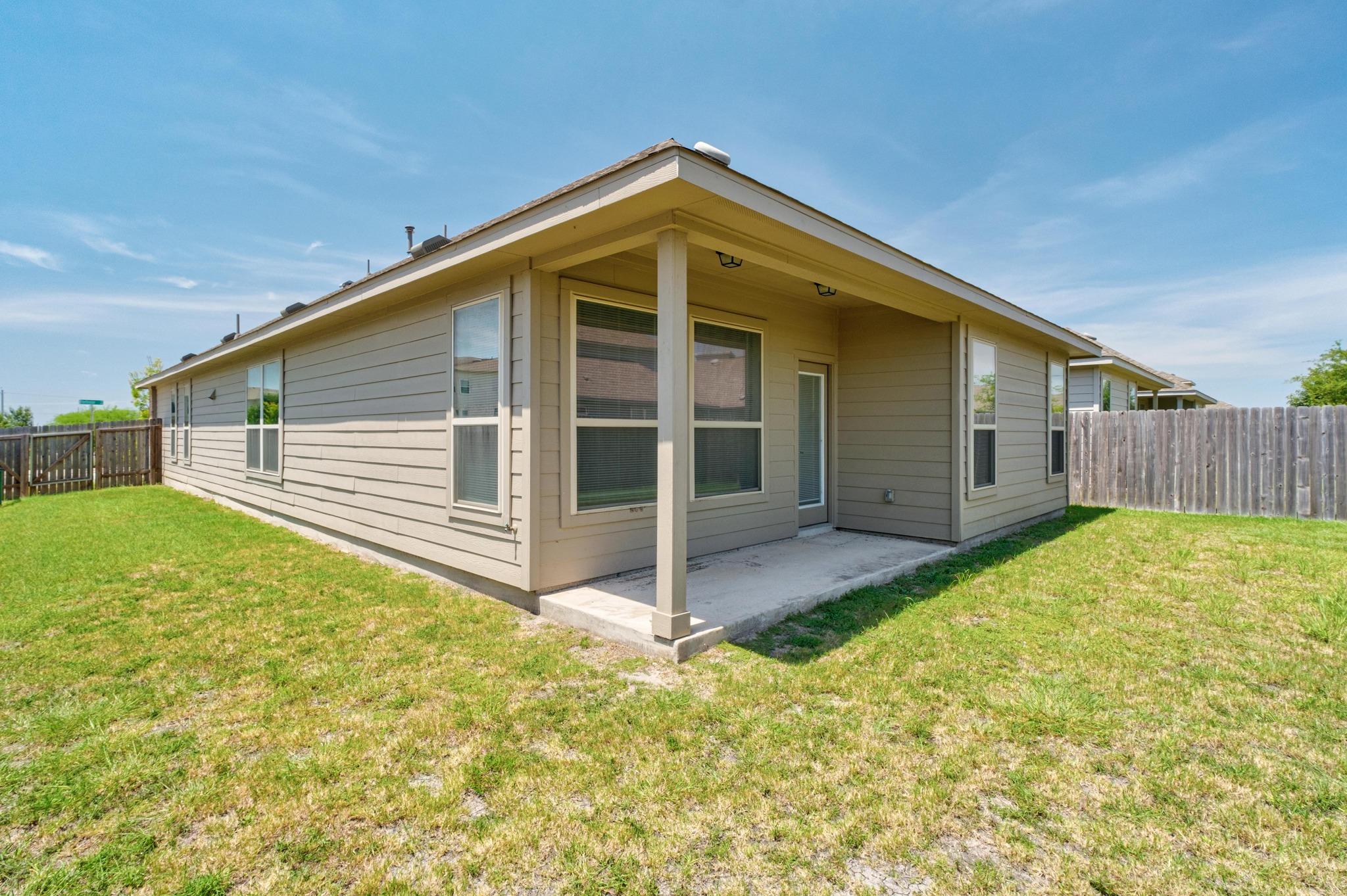 700 Fortrose Ter Property Photo 26