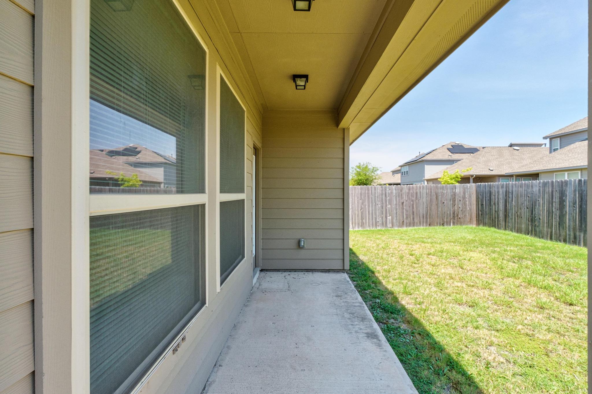 700 Fortrose Ter Property Photo 28