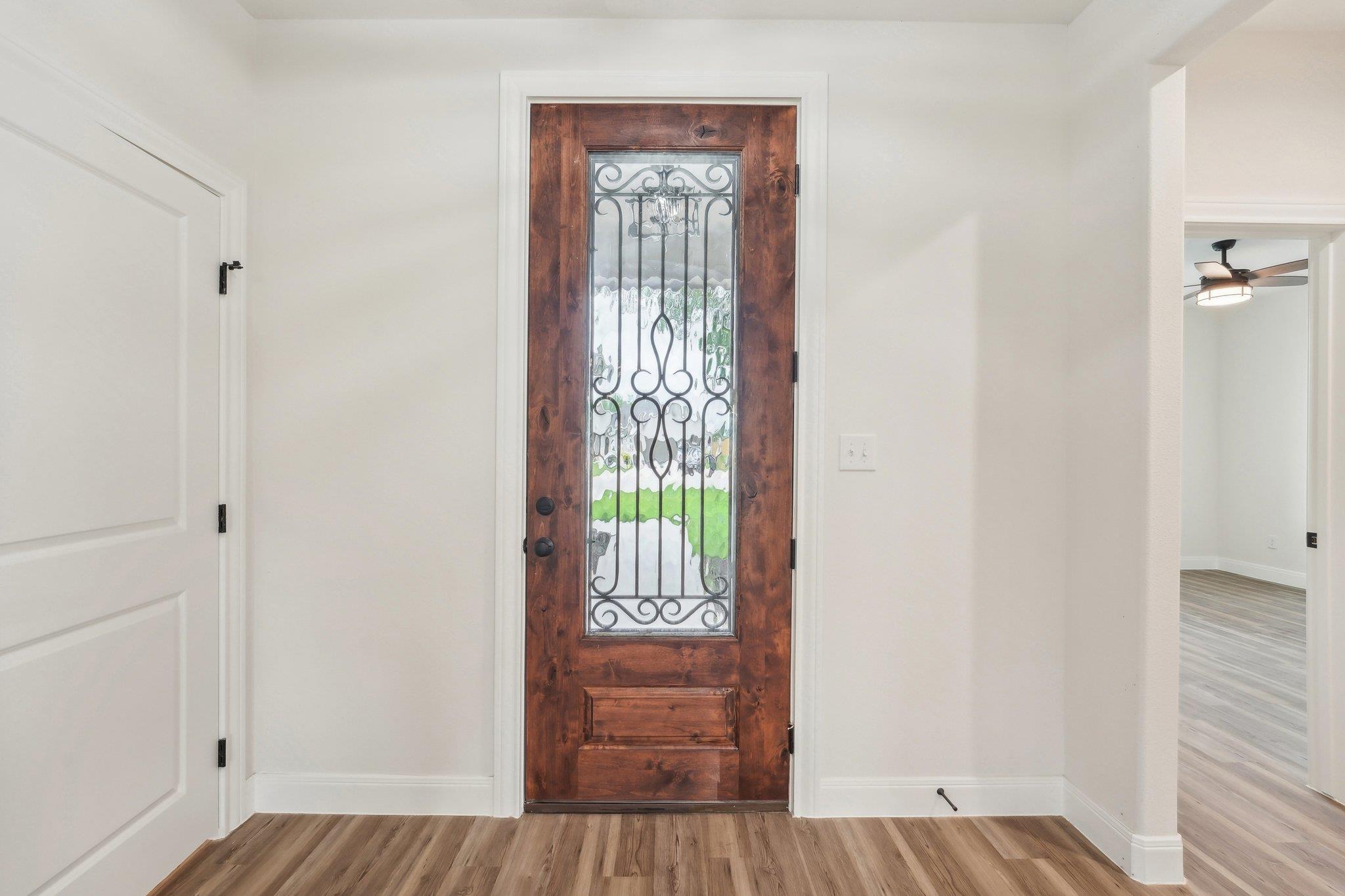 344 Webb St Property Photo 9
