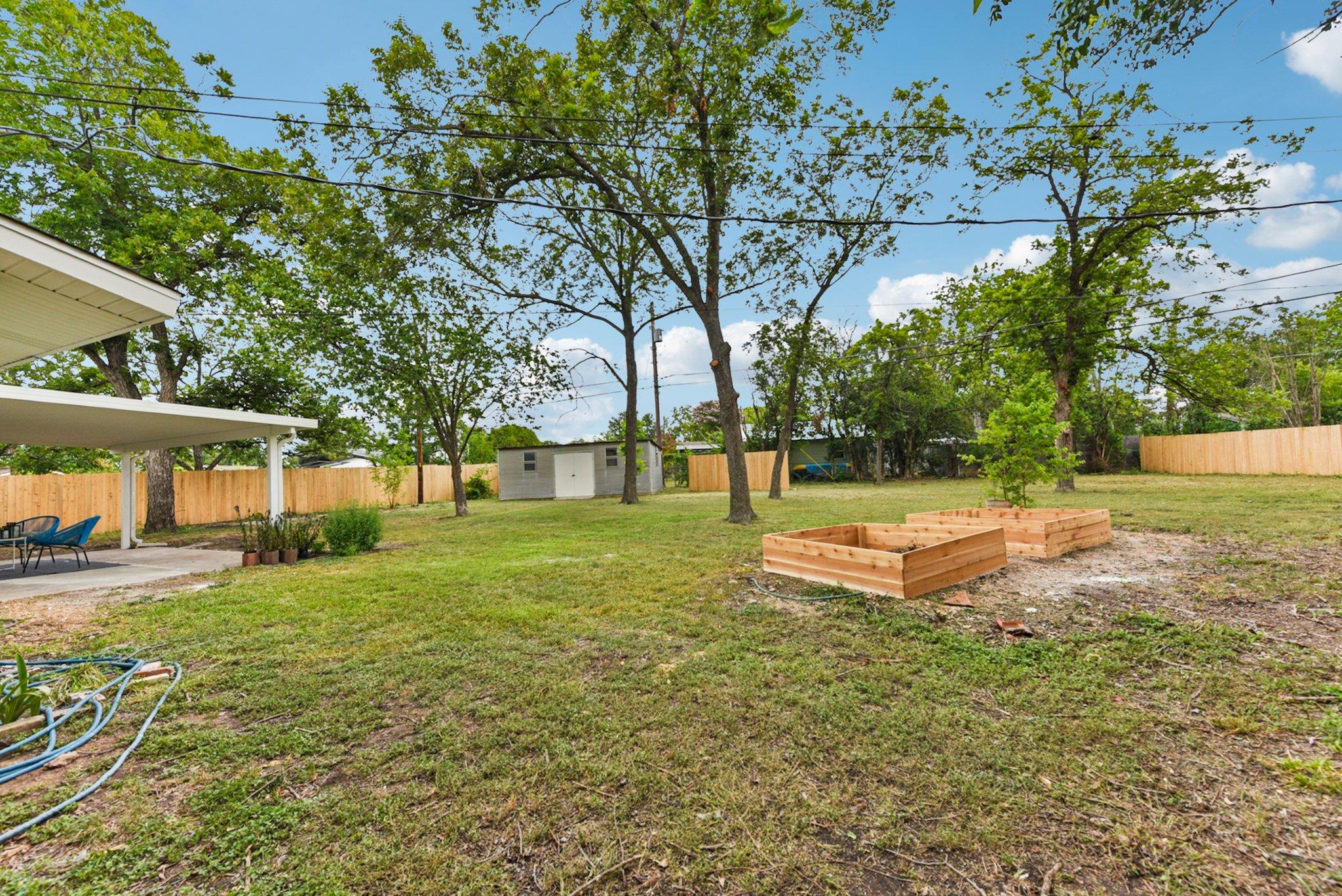 7503 Carriage Dr Property Photo 29