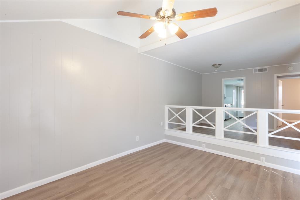 3401 Grooms St #3401 Property Photo 4