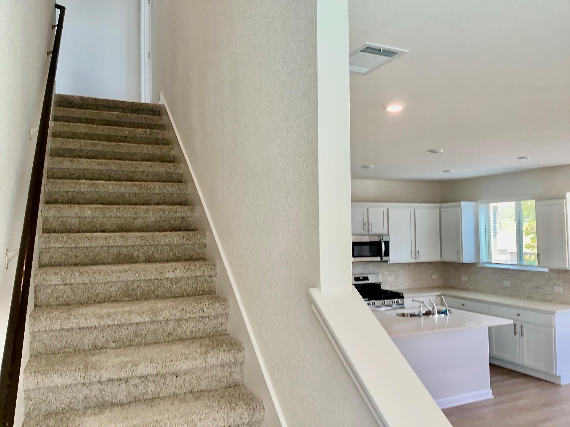 2208 Cornfield Dr #b Property Photo 8