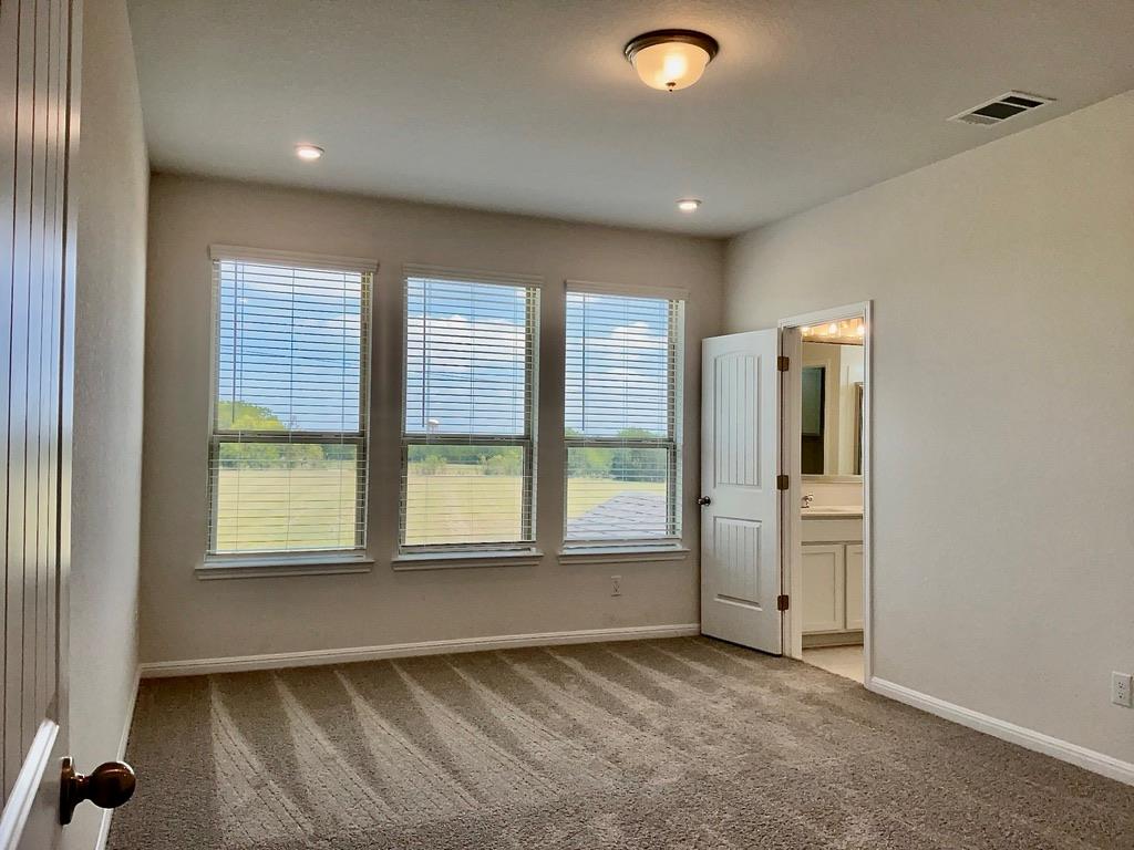 2208 Cornfield Dr #b Property Photo 9
