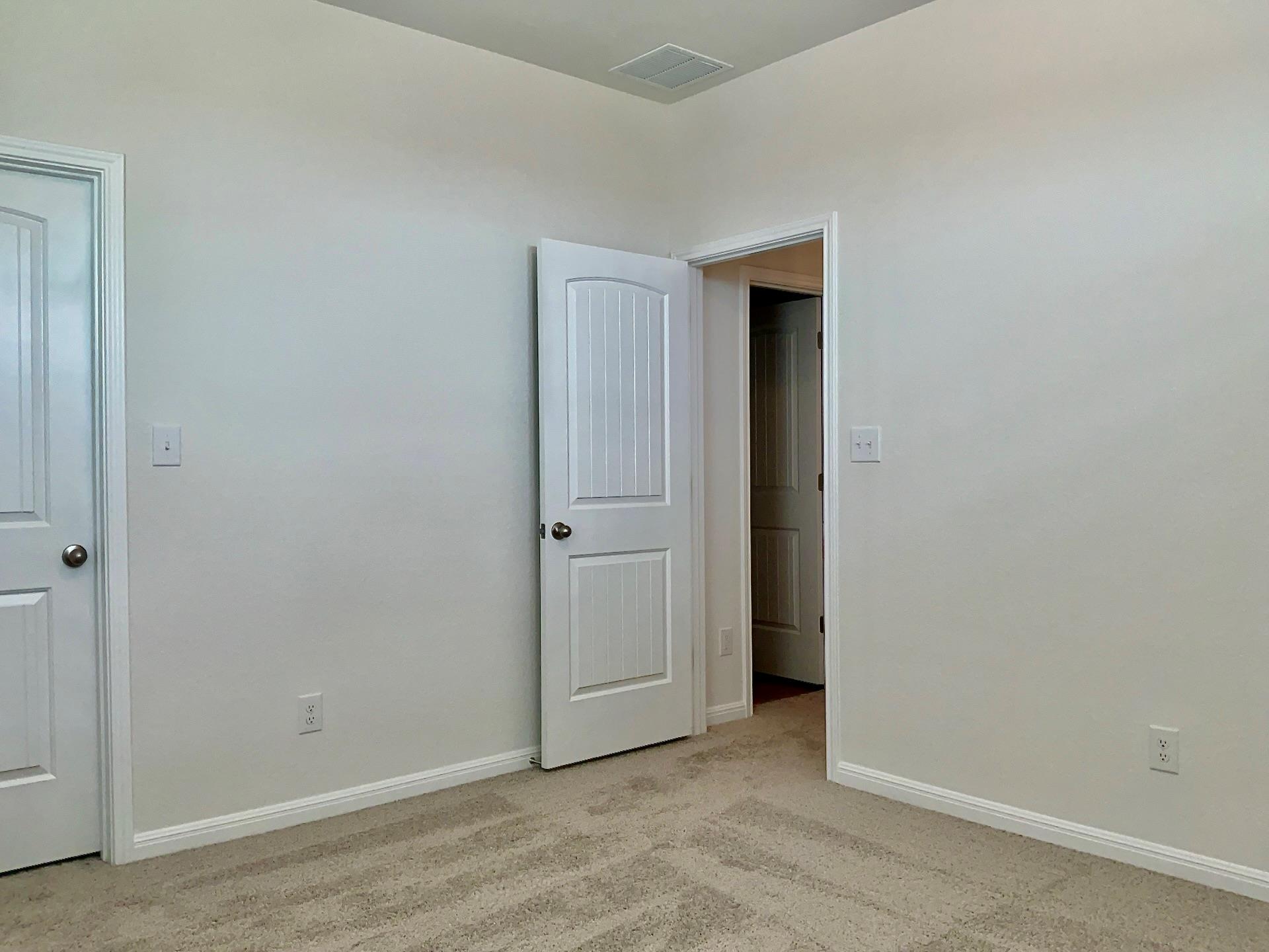 2208 Cornfield Dr #b Property Photo 15