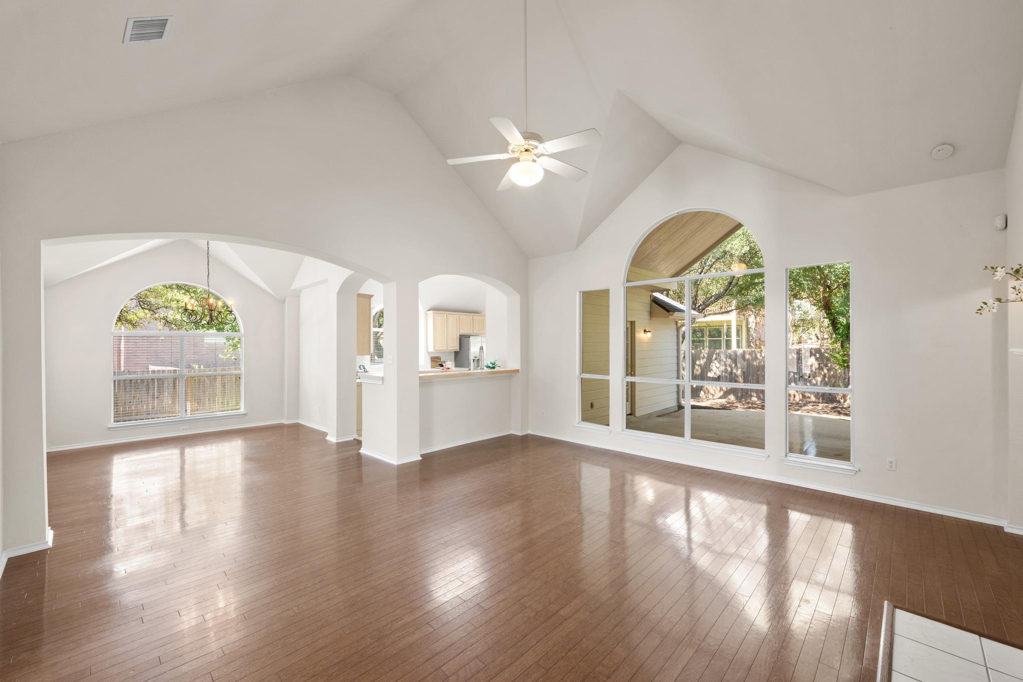 3600 Normandy Ridge Ln Property Photo 2