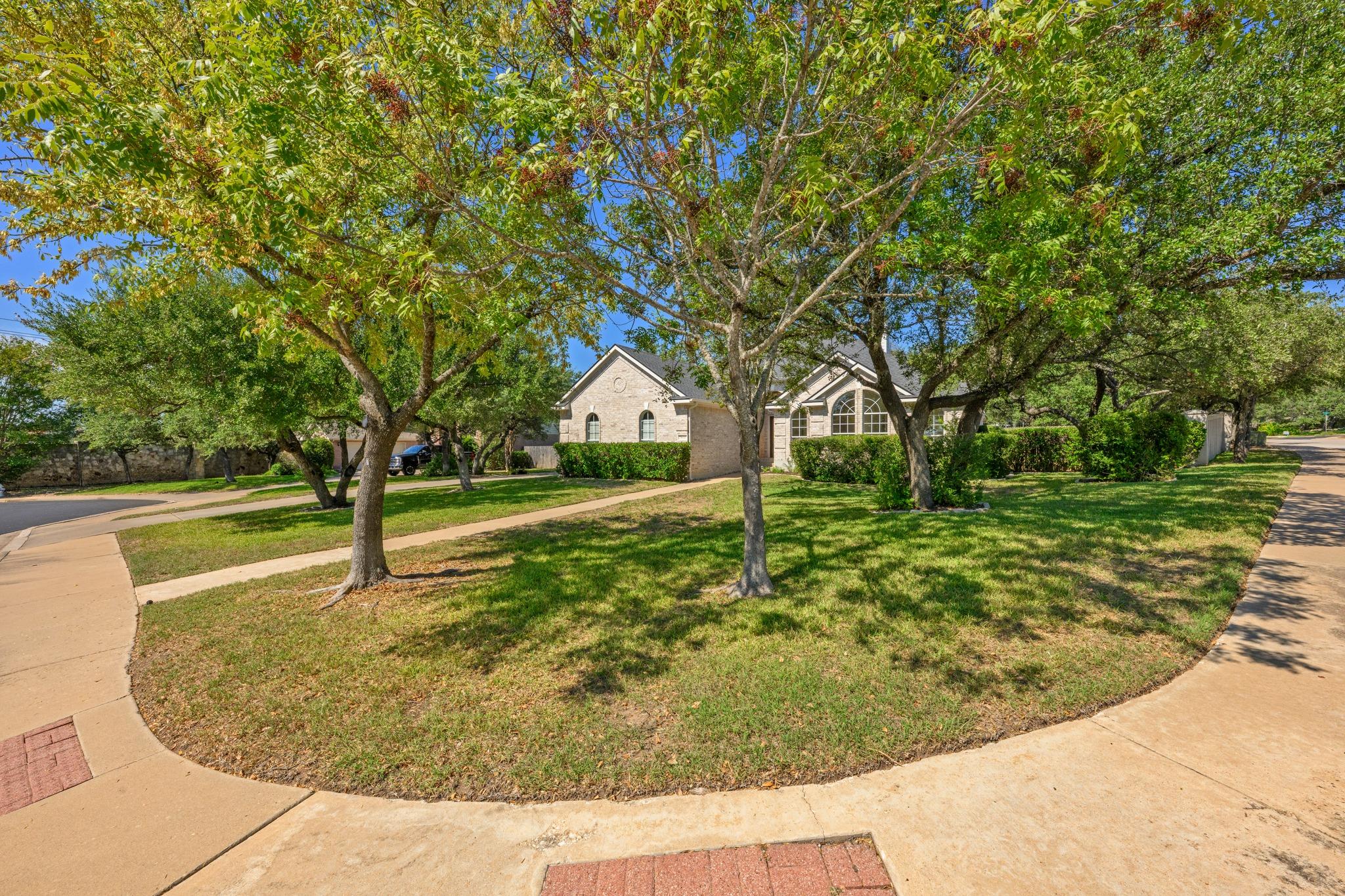 3600 Normandy Ridge Ln Property Photo 6