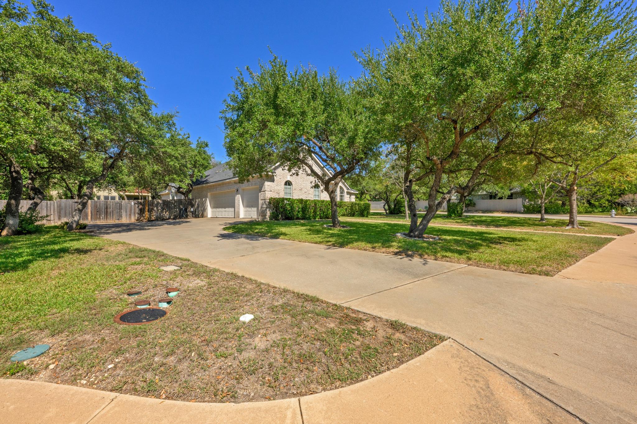 3600 Normandy Ridge Ln Property Photo 7