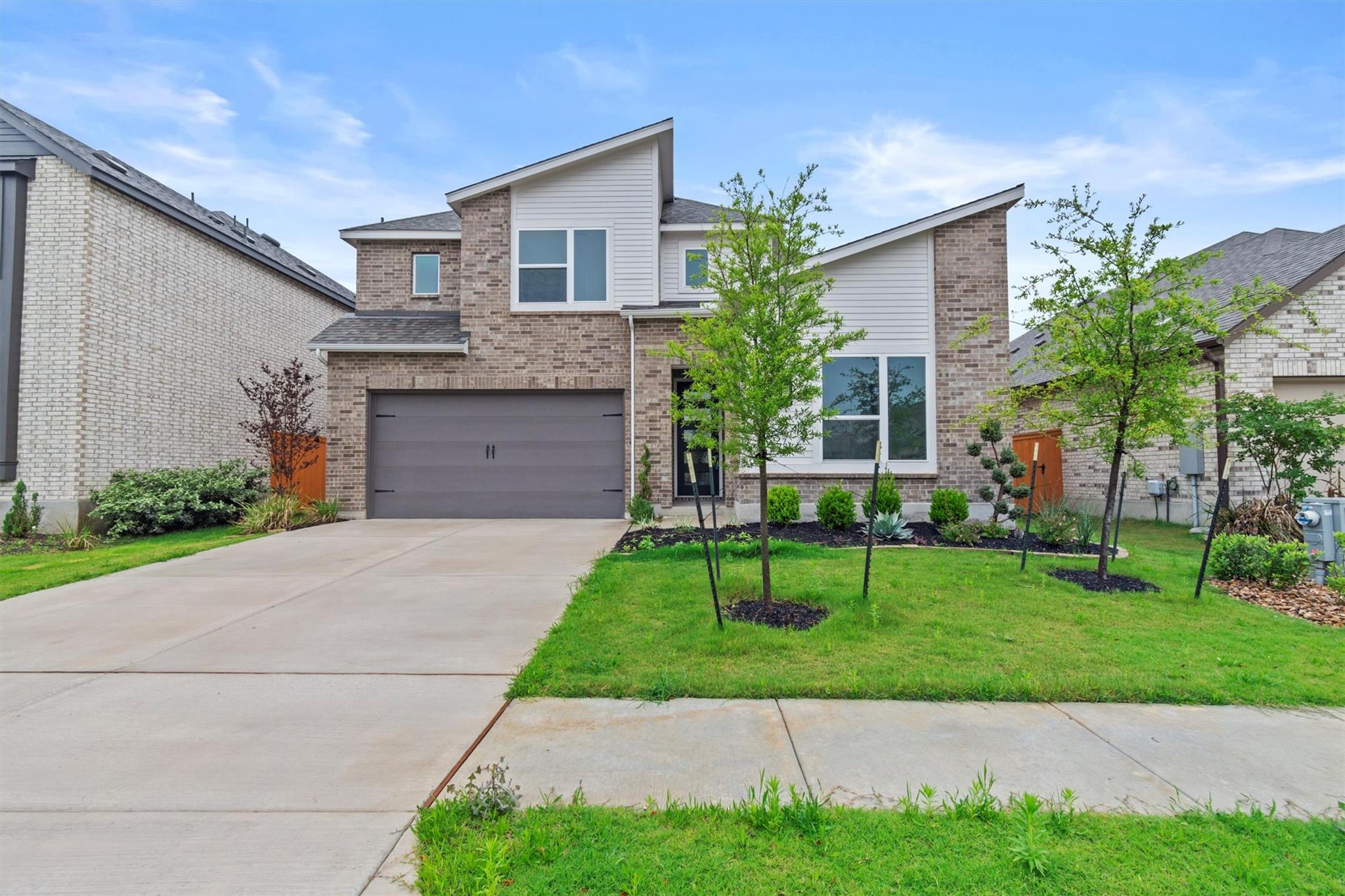 547 Billowing Way Property Photo 1
