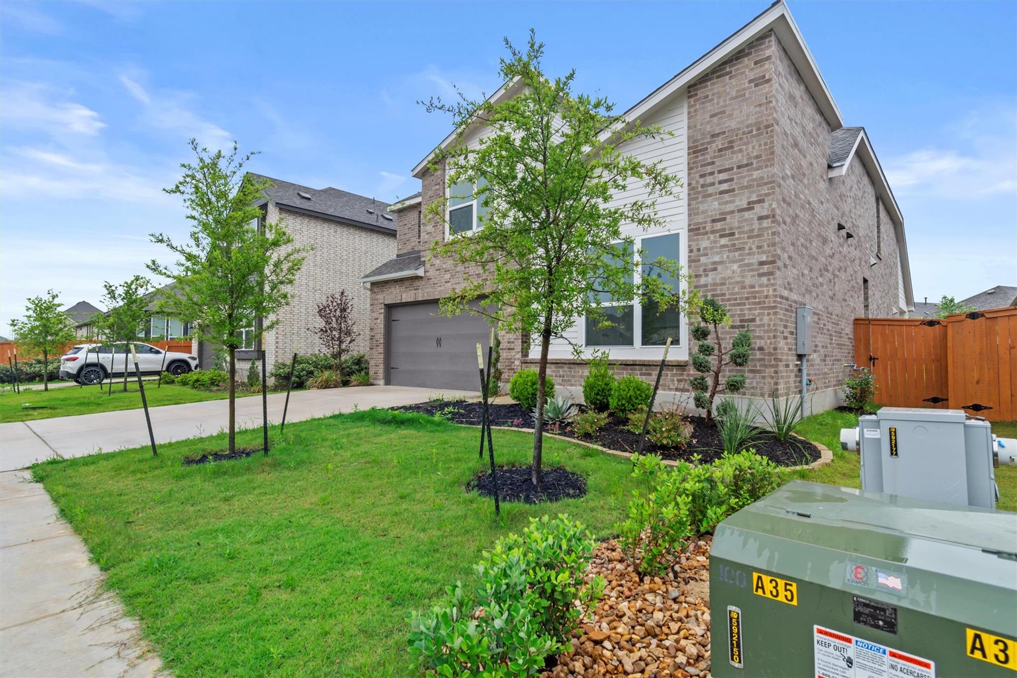 547 Billowing Way Property Photo 3
