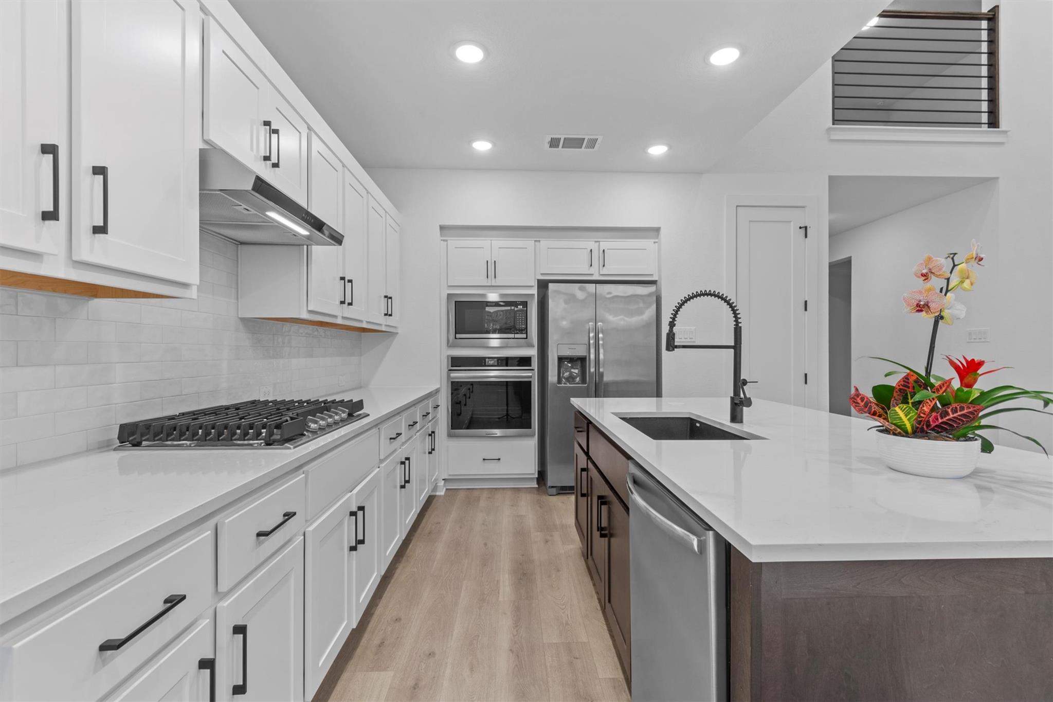 547 Billowing Way Property Photo 6