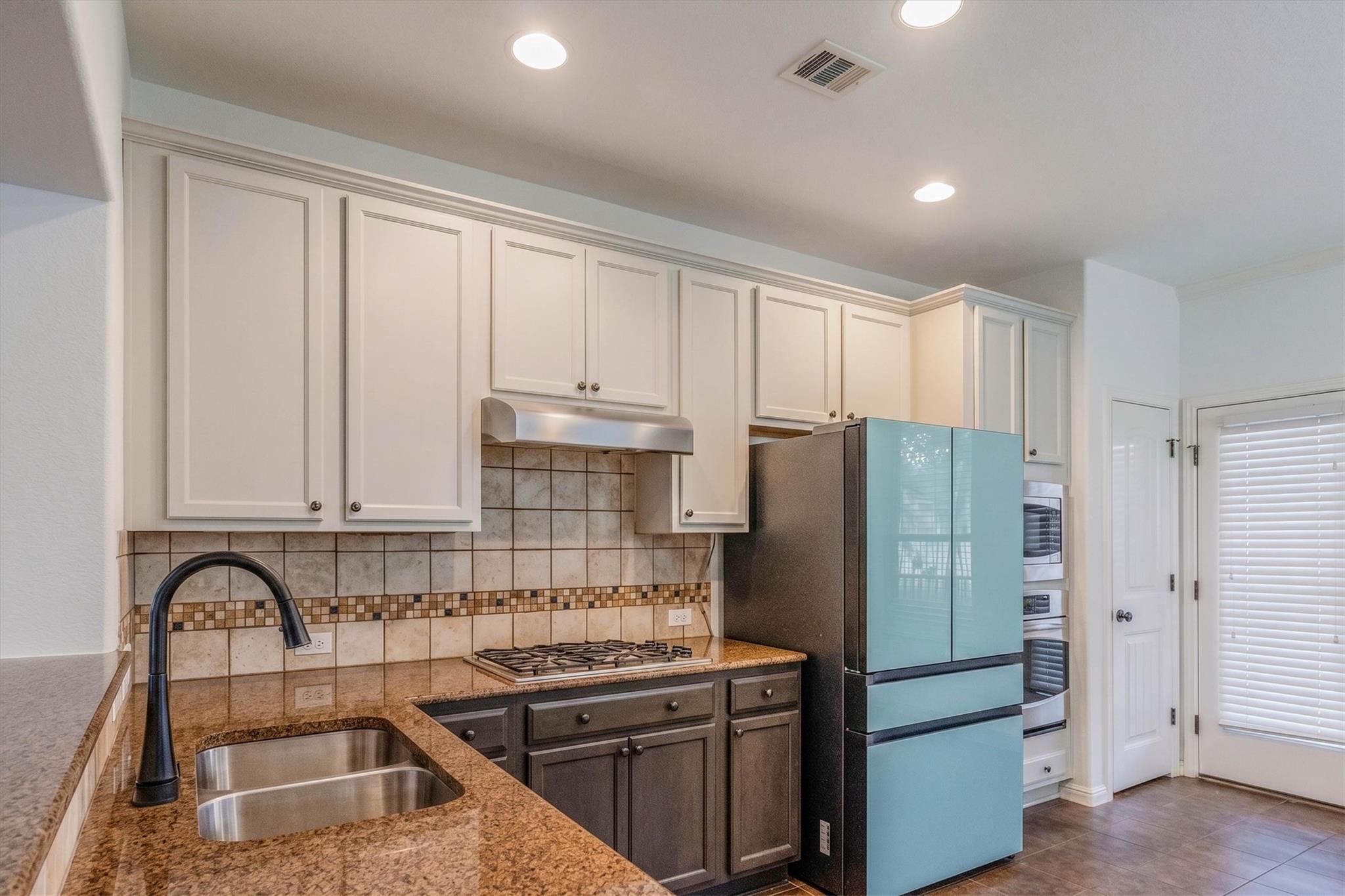7320 Colina Vista Loop #b Property Photo 8