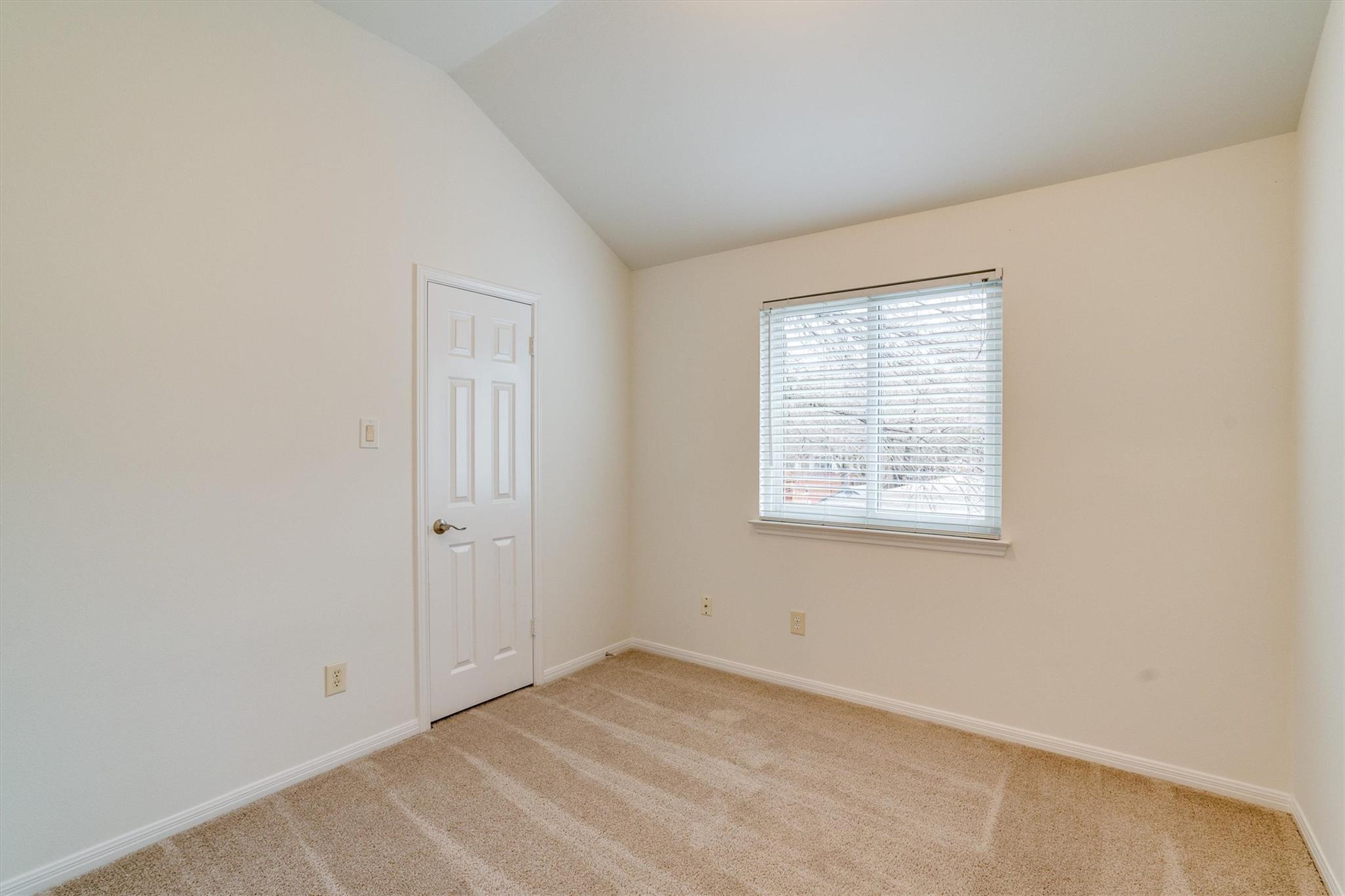 8625 Ephraim Rd Property Photo 10