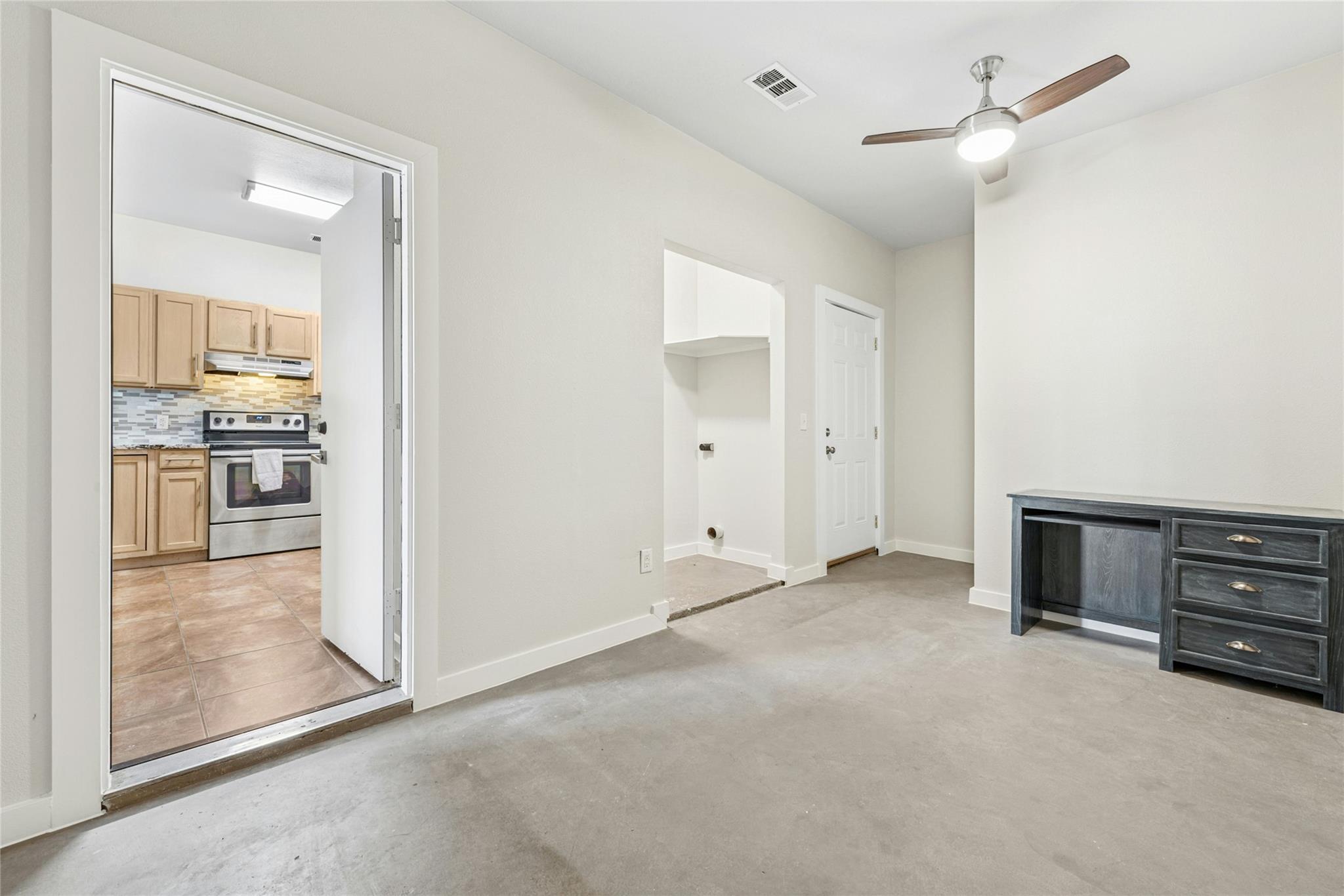 700 Clearview Cir Property Photo 19