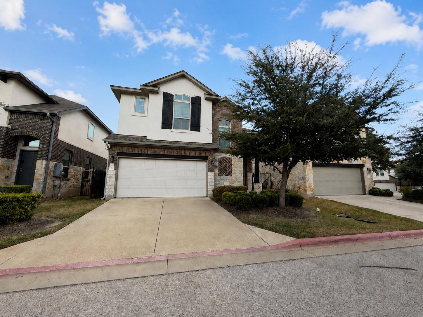 3240 E Whitestone Blvd #81 Property Photo 1