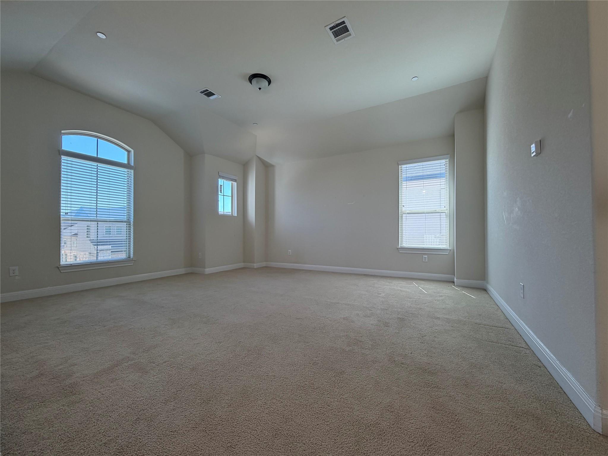 3240 E Whitestone Blvd #81 Property Photo 13