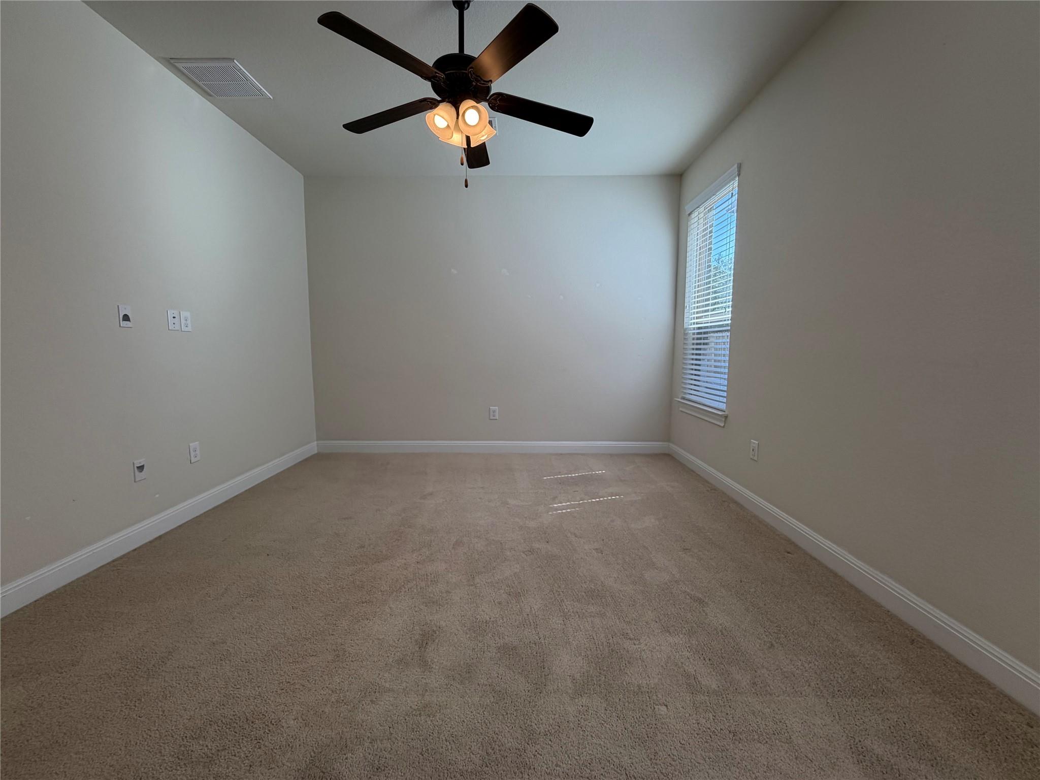 3240 E Whitestone Blvd #81 Property Photo 21
