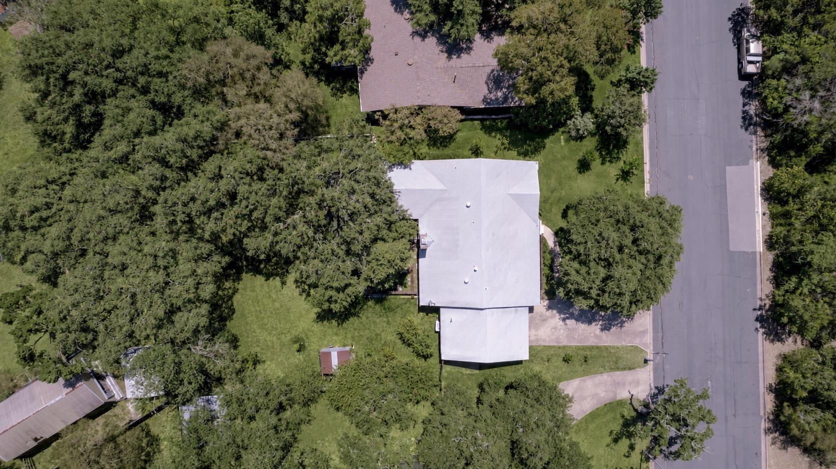 1300 Old Cedar Ln Property Photo 14