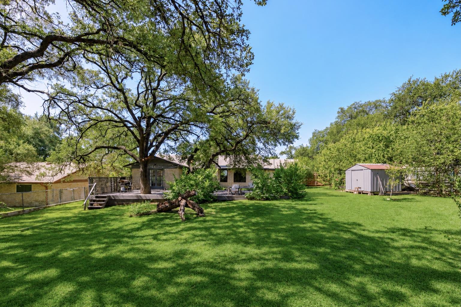 1300 Old Cedar Ln Property Photo 16