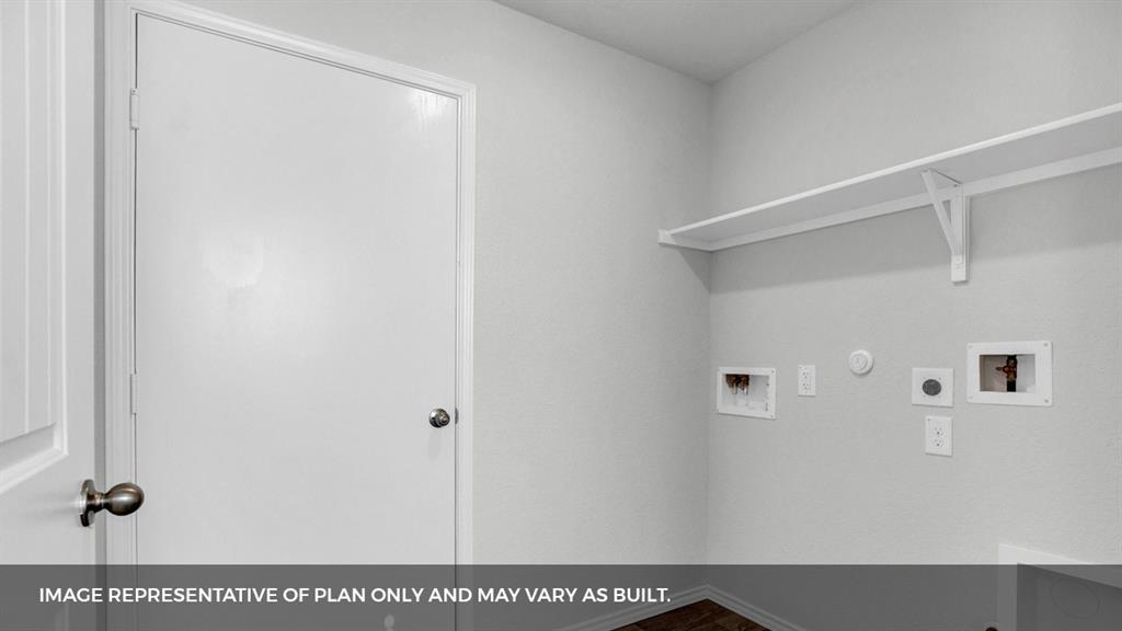 361 Frogmore Loop Property Photo 5