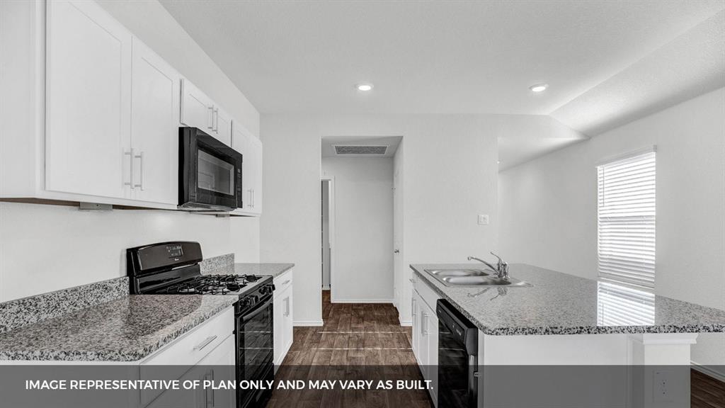 361 Frogmore Loop Property Photo 9