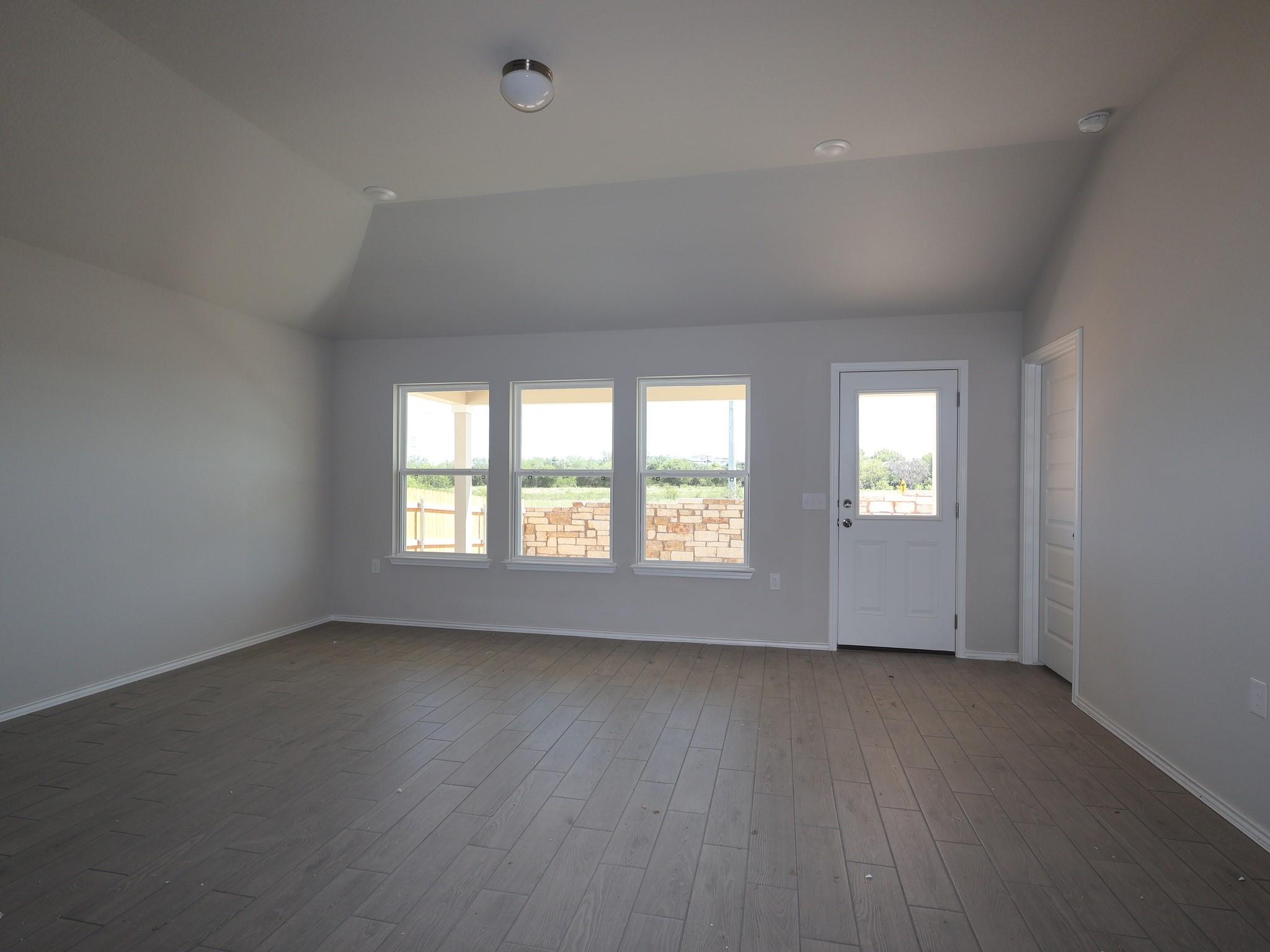 7412 Pullman Cv Property Photo 5