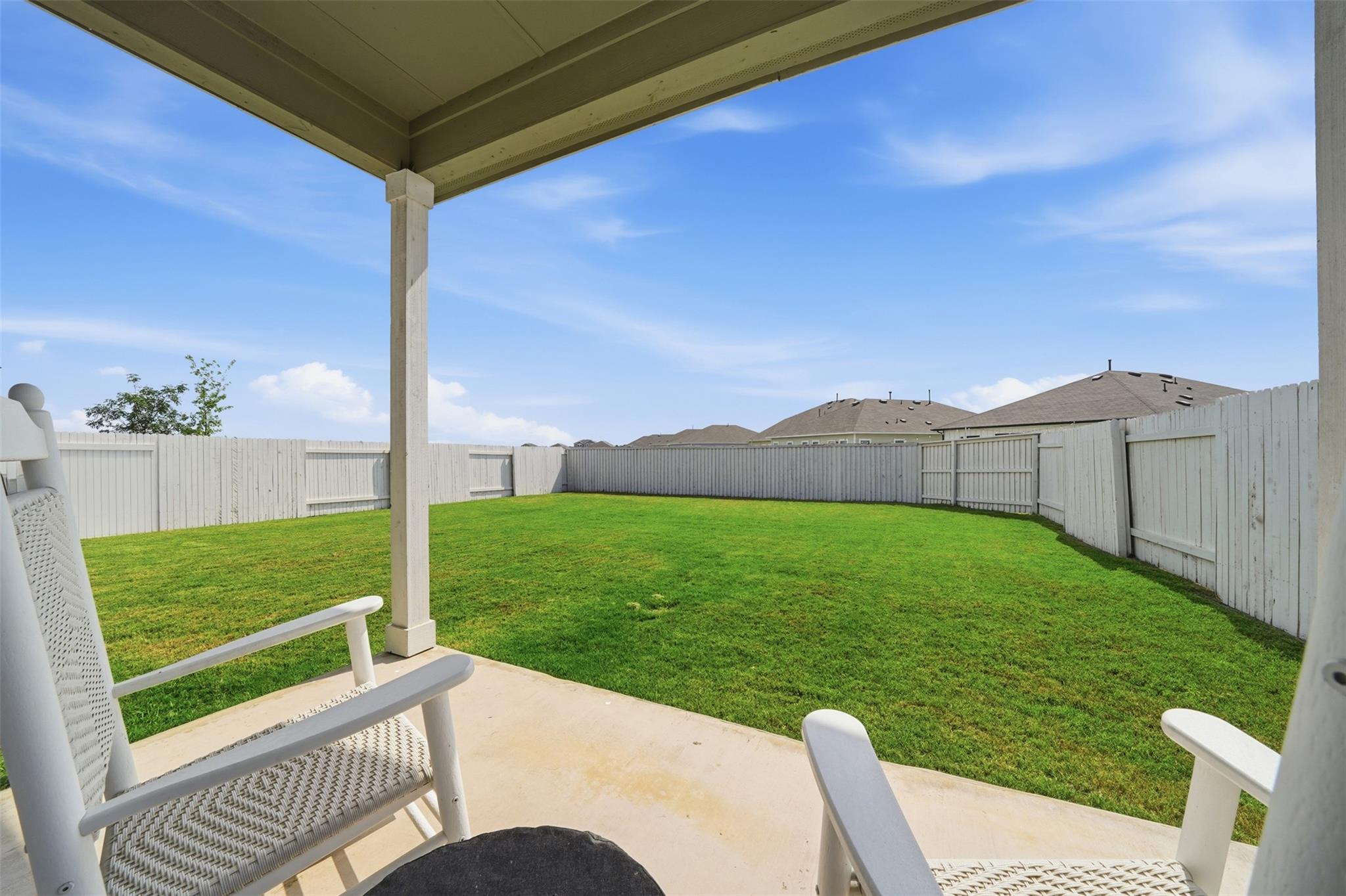 641 Running Creek Dr Property Photo 32