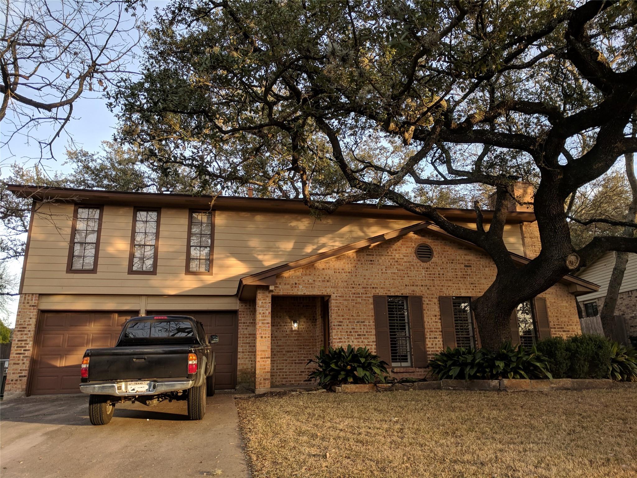 8415 Loralinda Dr Property Photo 1