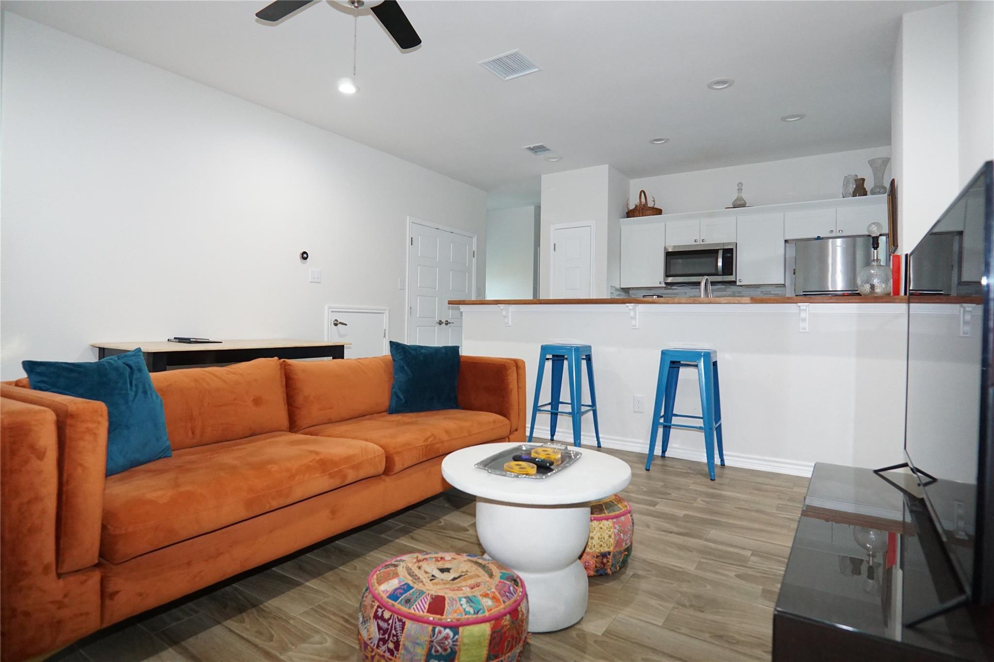 2540 Contour Dr Property Photo 1