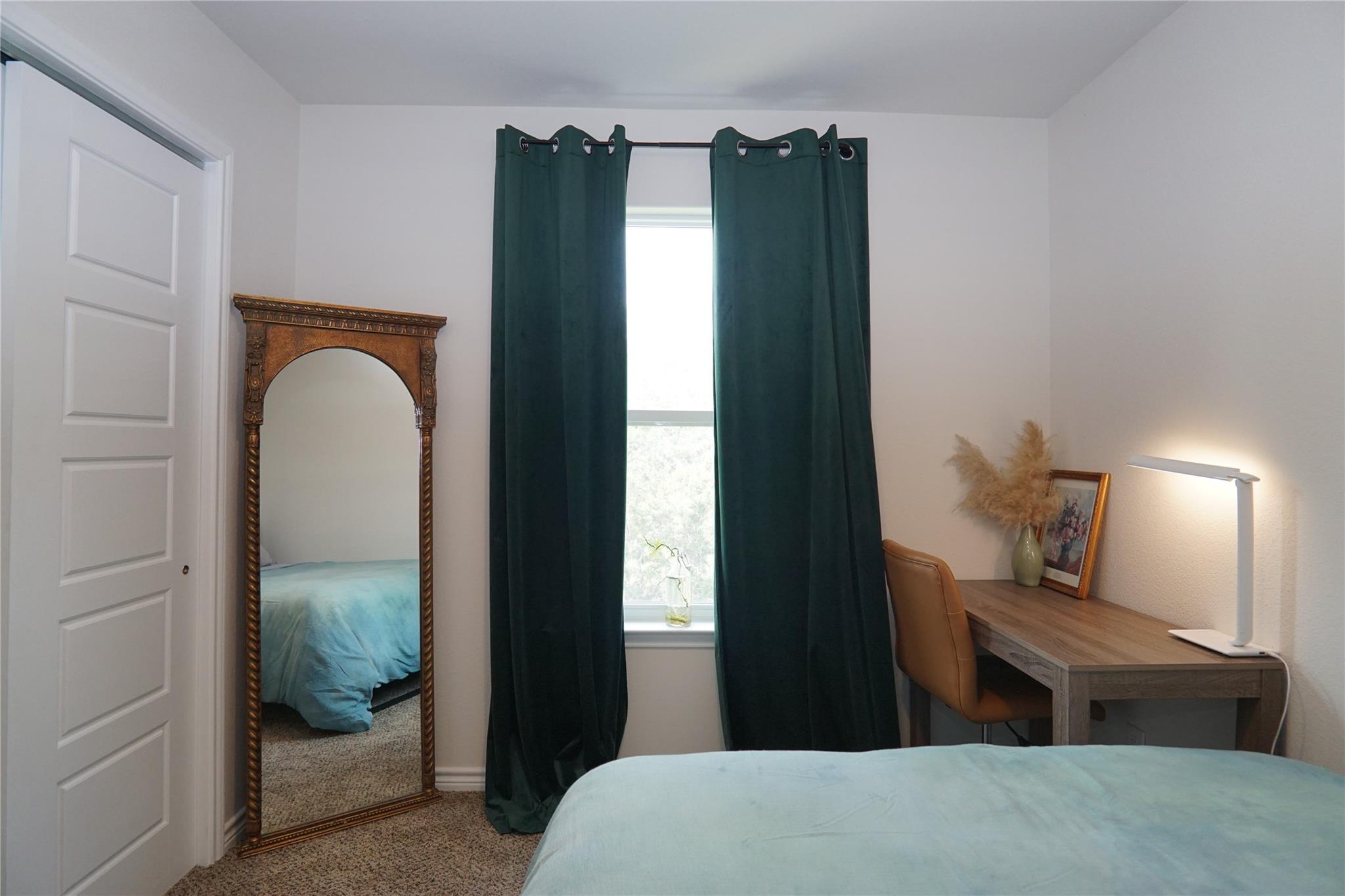 2540 Contour Dr Property Photo 6