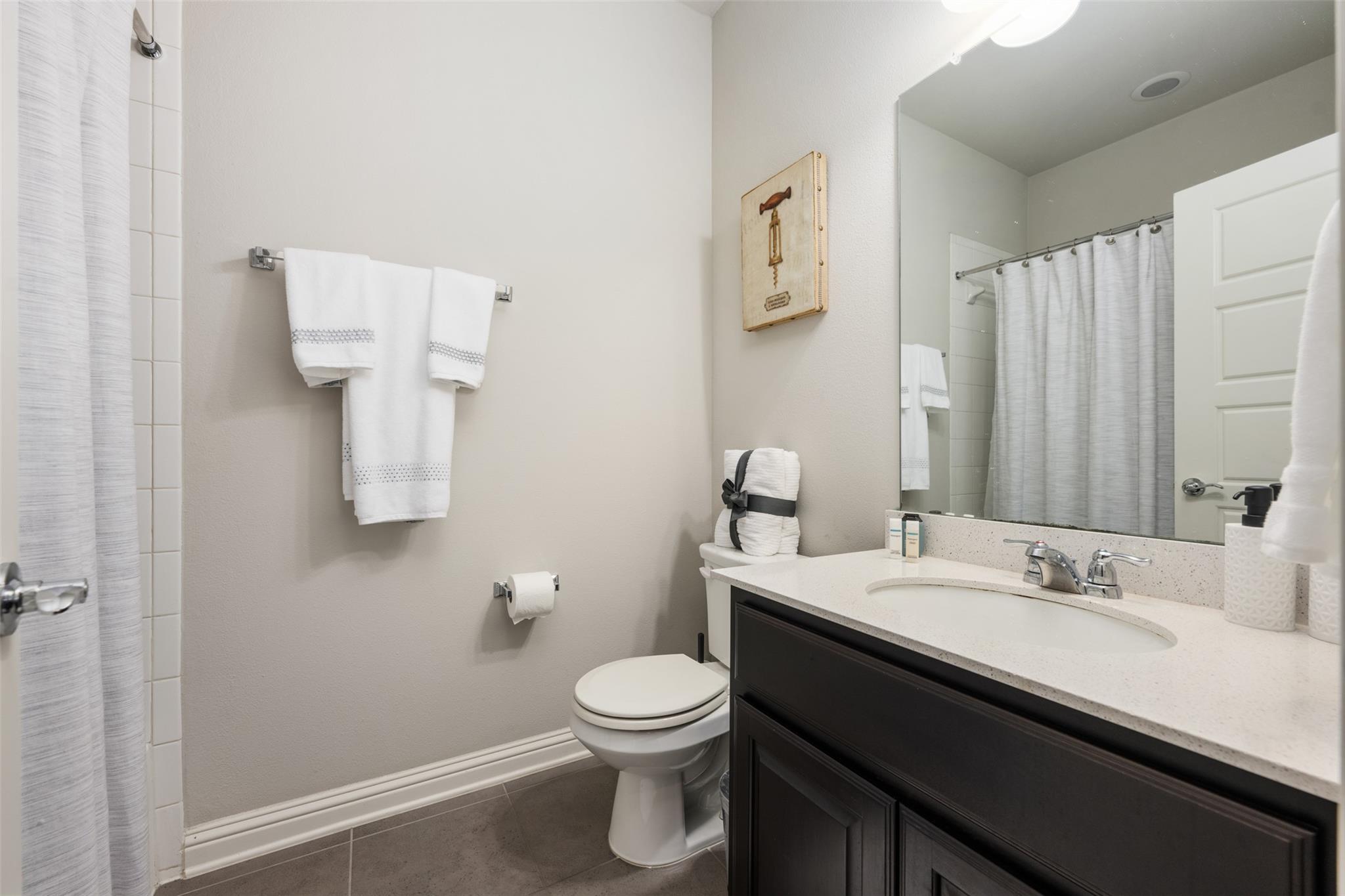 13800 Lyndhurst St #222 Property Photo 26